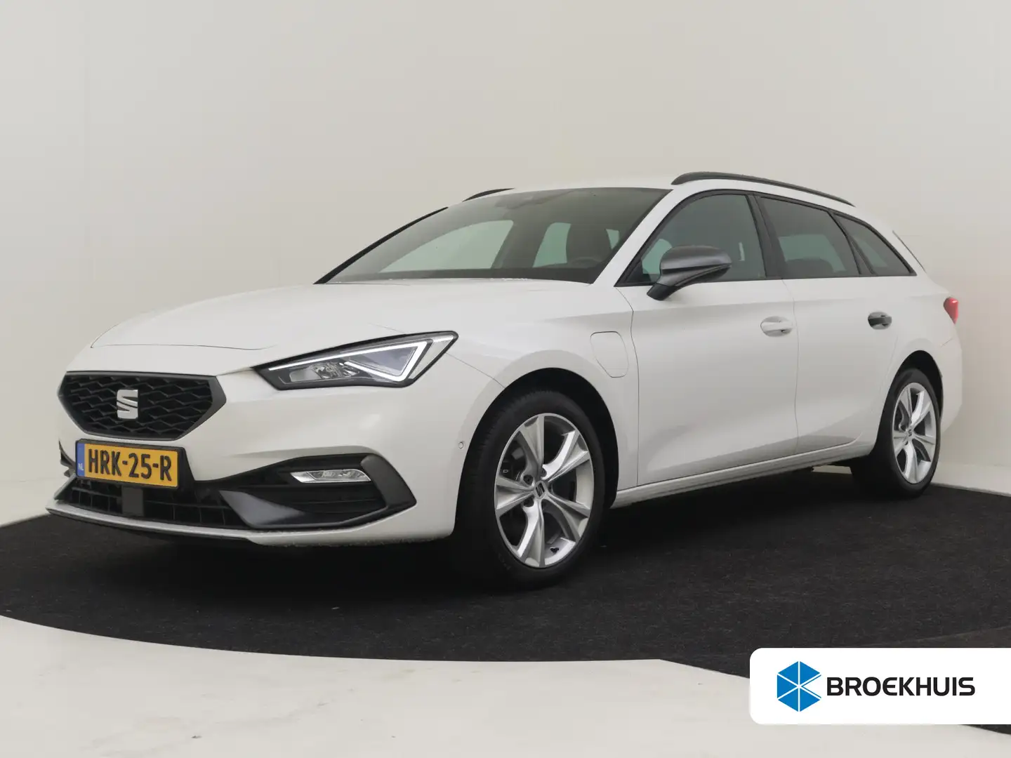 SEAT Leon e-Hybrid Sportstourer 1.4 TSI eHybrid PHEV FR Business Inte Blanc - 1