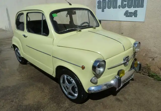 SEAT 600 E