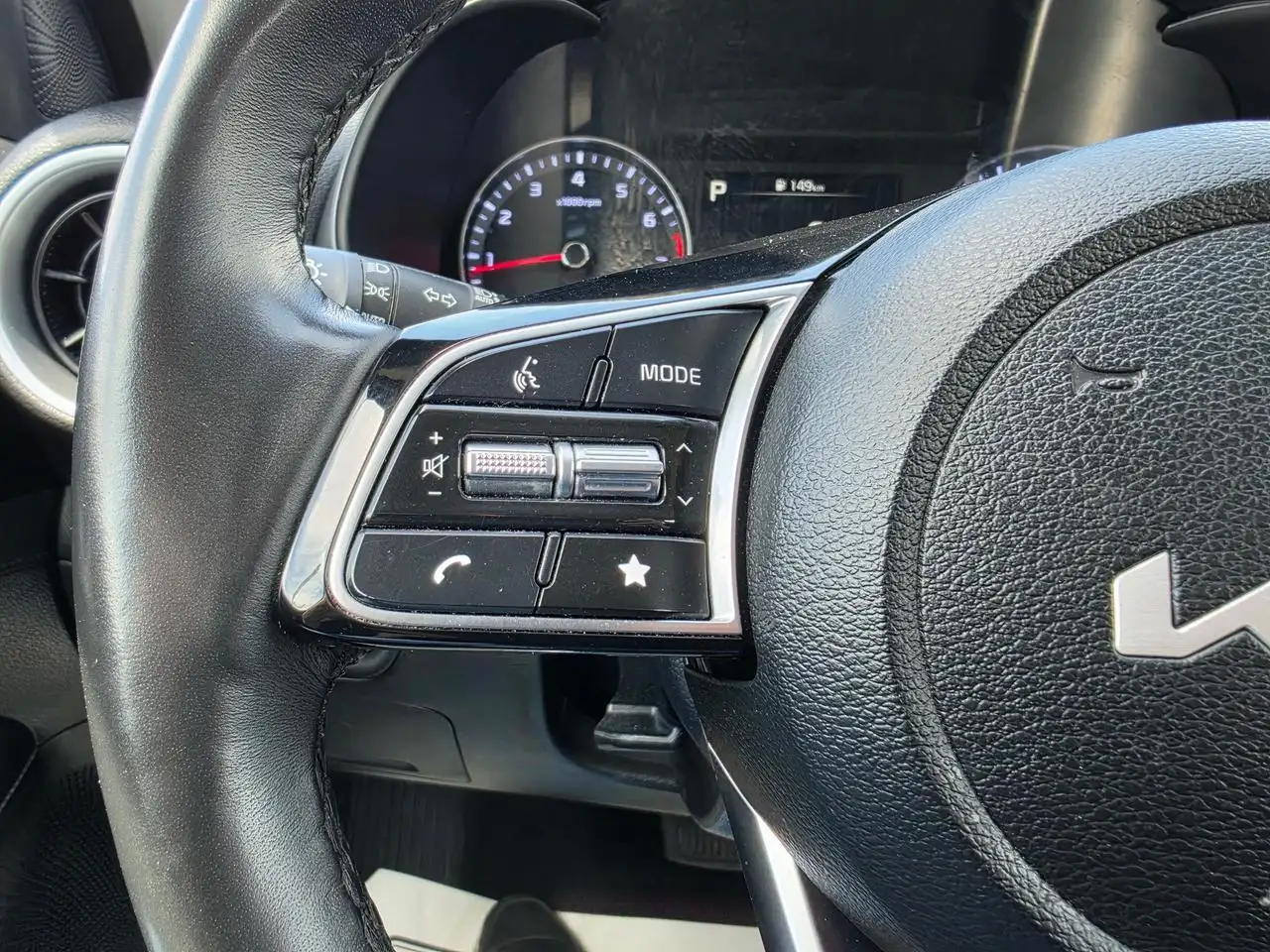 Kia Forte снимка Kia Forte