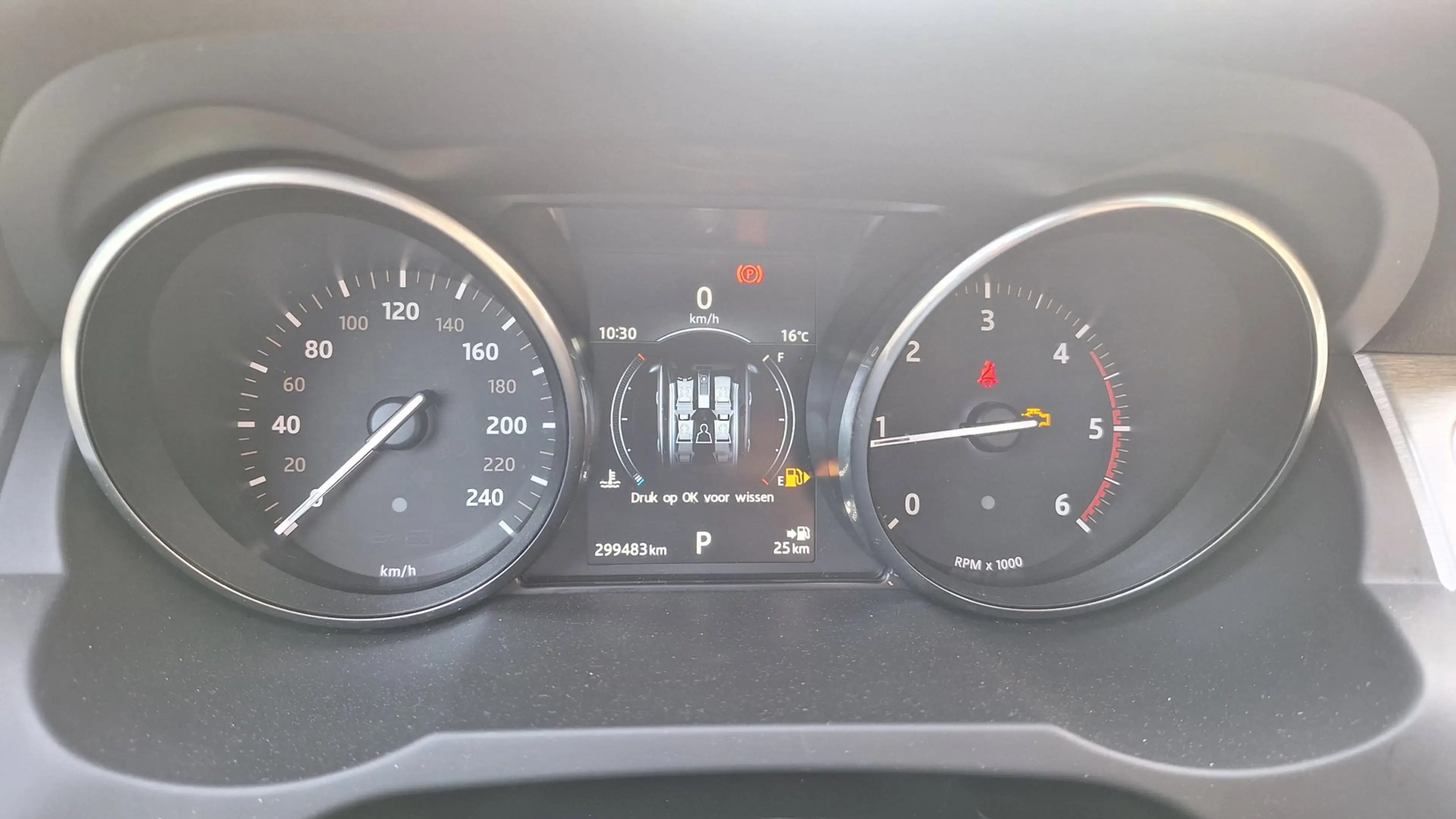 Land Rover Range Rover Evoque 2.0 TD4 Urban Series SE — photo 7