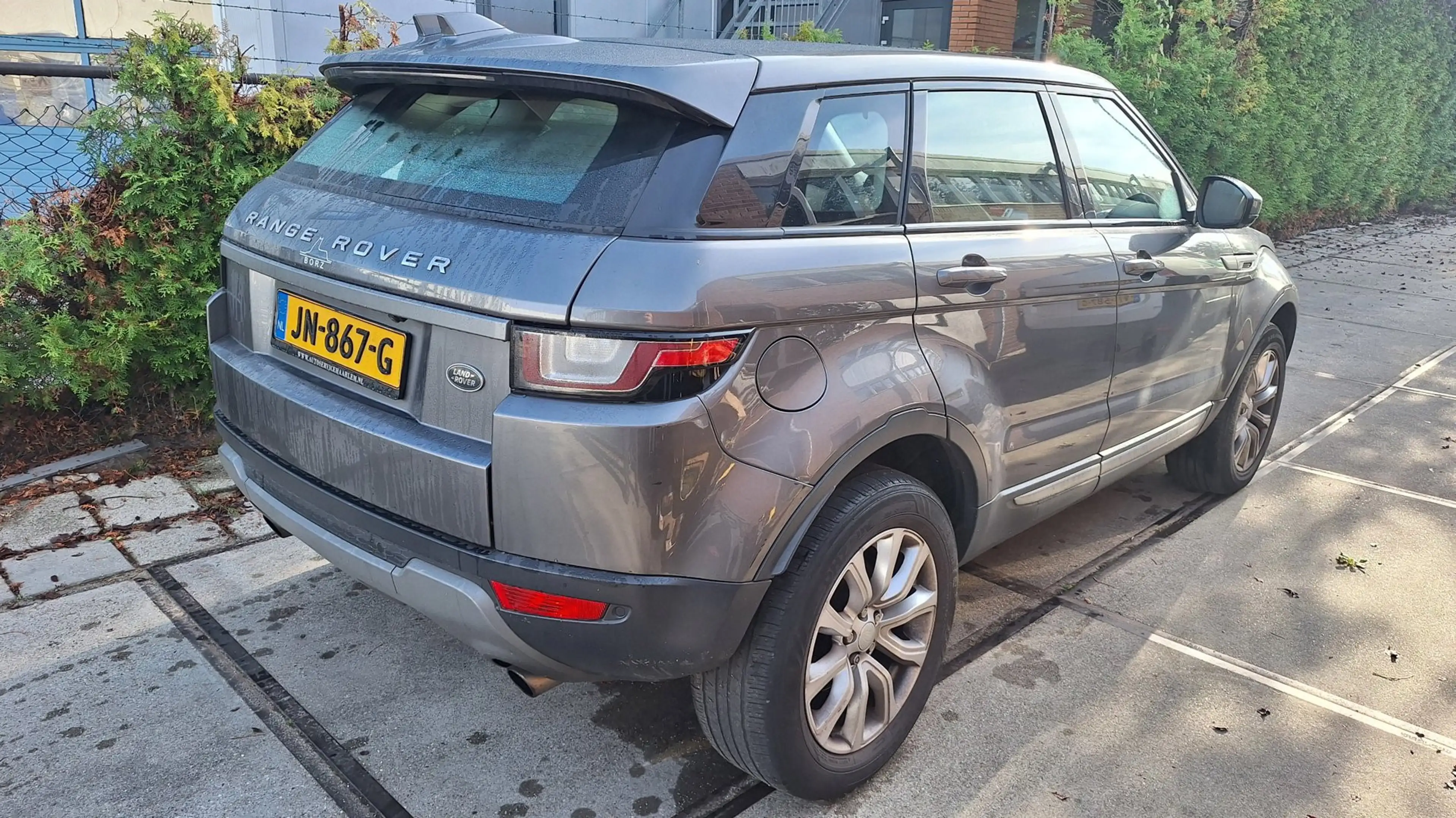 Land Rover Range Rover Evoque 2.0 TD4 Urban Series SE — photo 2