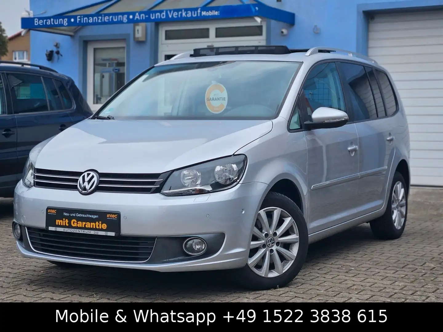 Volkswagen Touran 2.0TDI Highline Alcantara/Pano/NAV/7Sitze Silber - 1