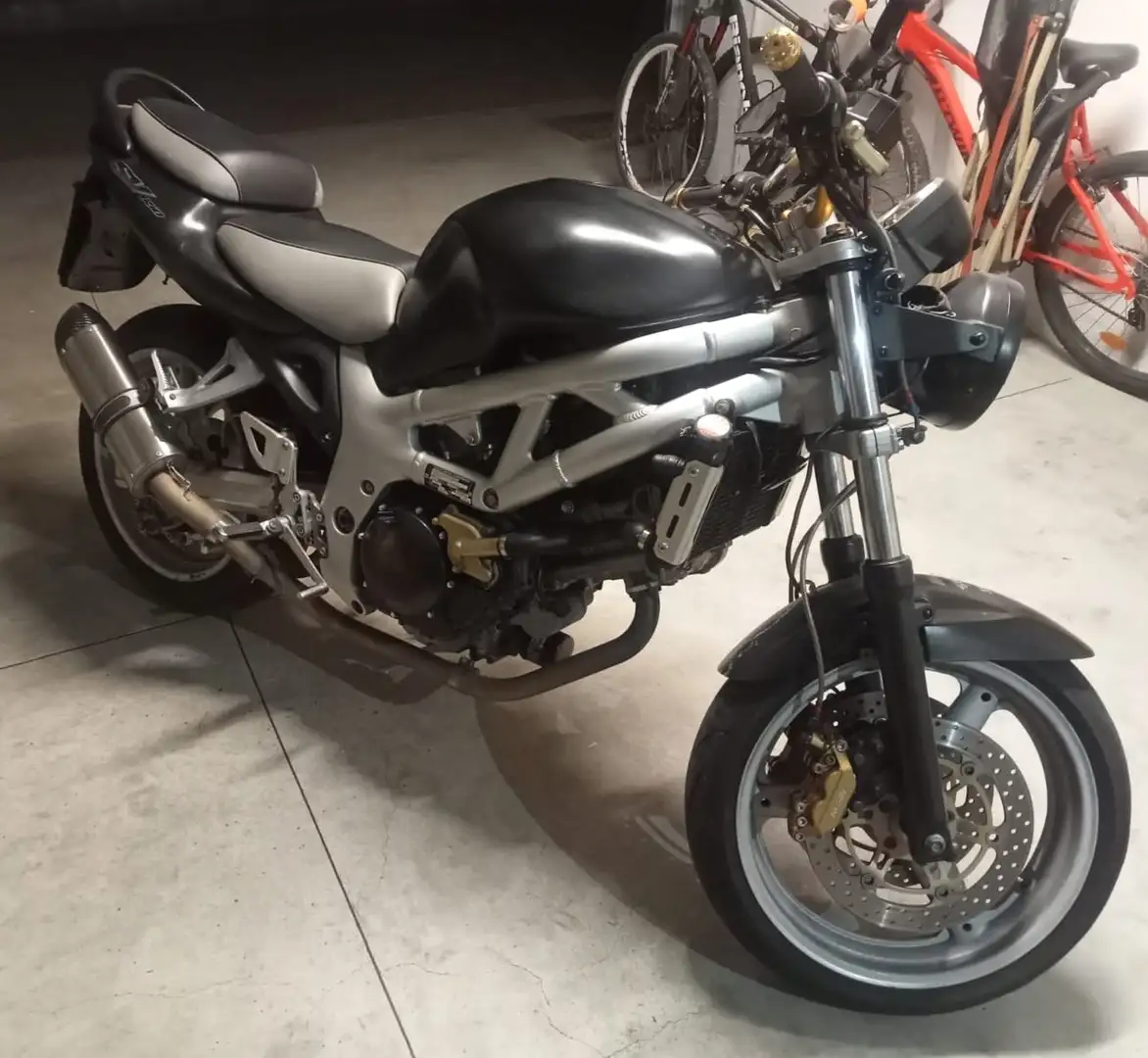 Suzuki SV 650 Nero - 1