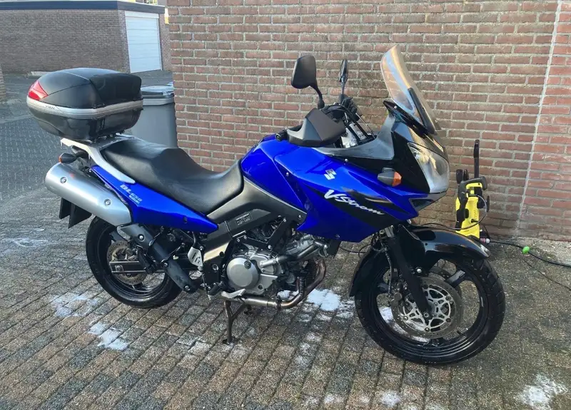 Suzuki V-STROM 650