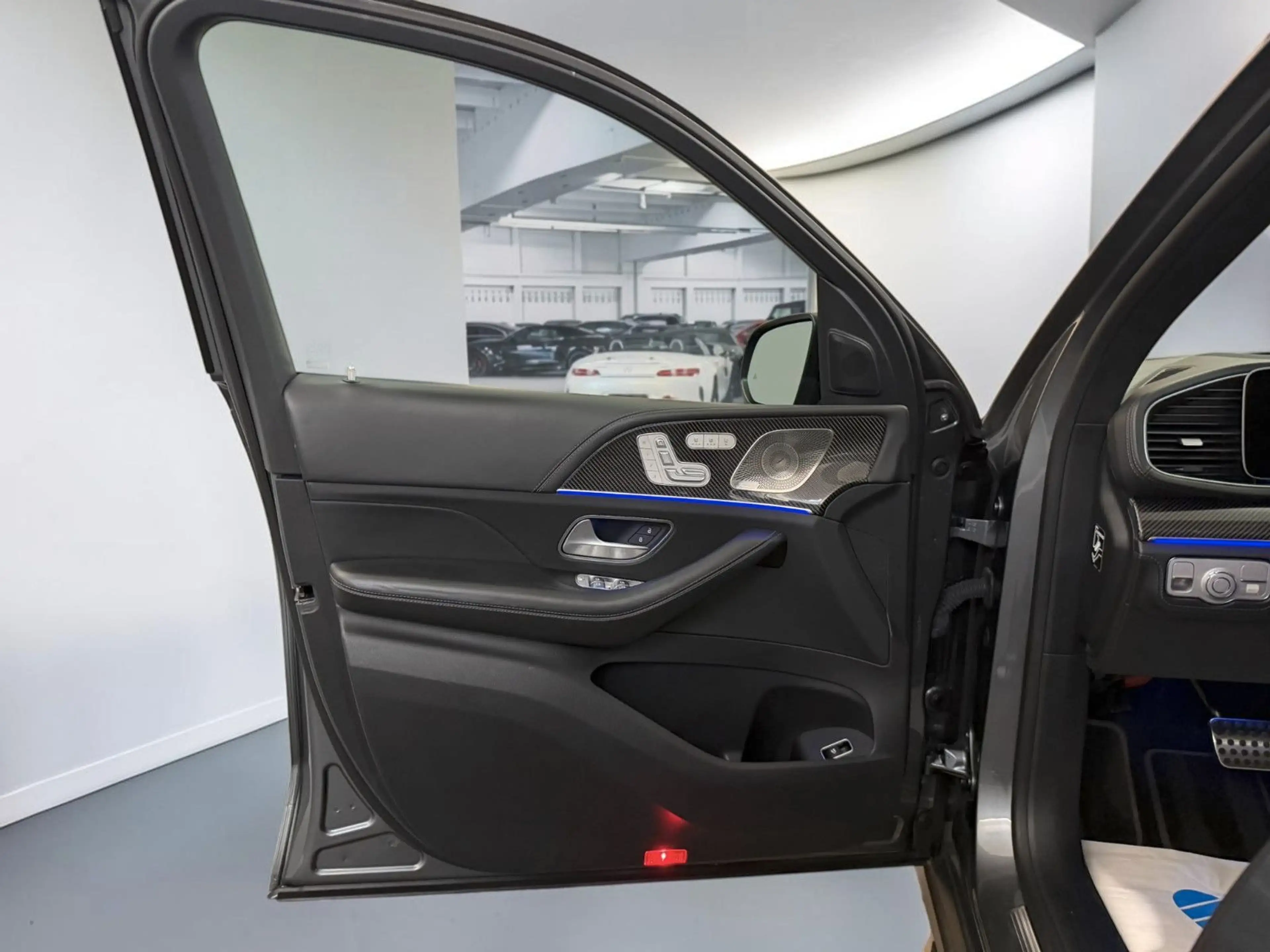 Mercedes-Benz GLS 63 AMG 4M+ EXKLUSIV*BEAM*BURM*AIRM*SITZKLIM*VOLL — photo 14