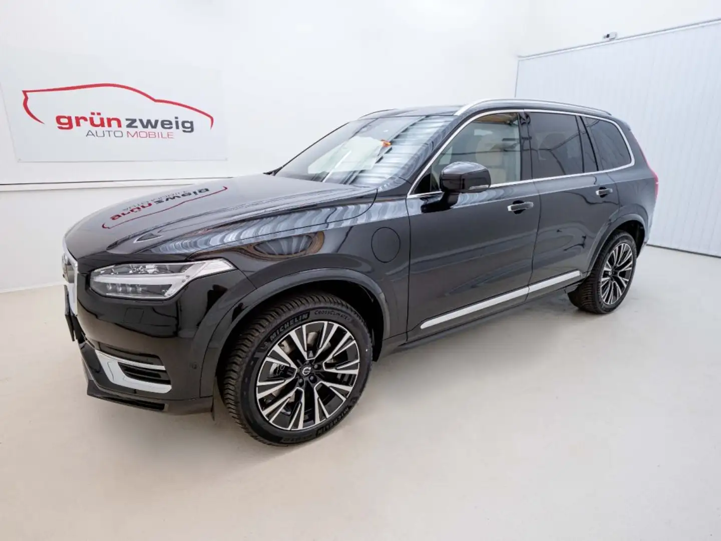 Volvo XC90 Recharge Ultimate, T8 AWD Plug-in Hybrid, Elektrisch/Benzin, Schwarz - 2