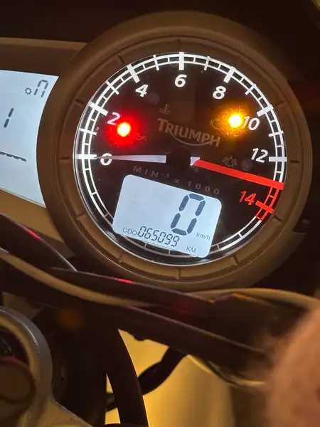 Triumph Street Triple - foto 7