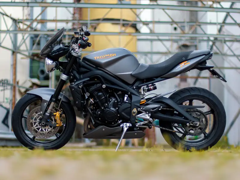 Triumph Street Triple - foto 6