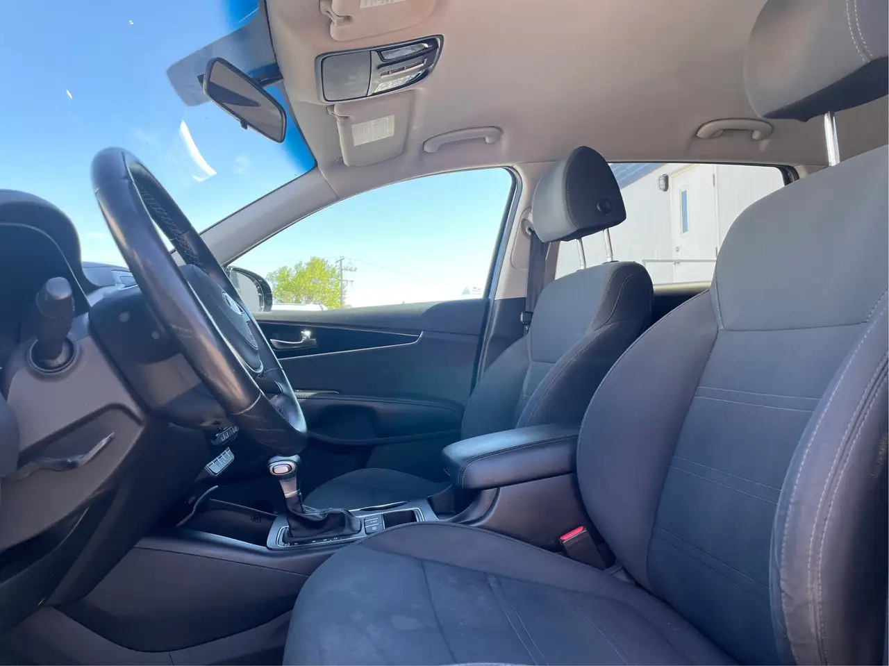 Kia Sorento photo Kia Sorento