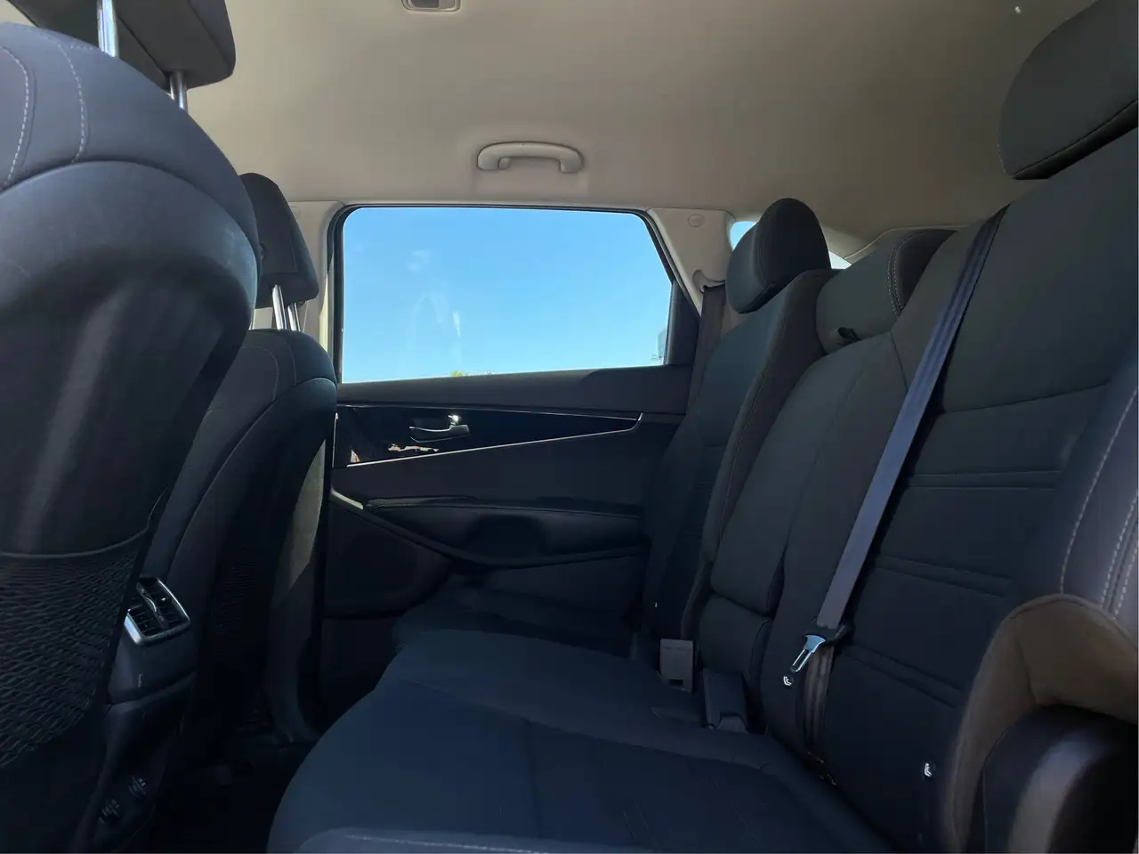 Kia Sorento photo Kia Sorento