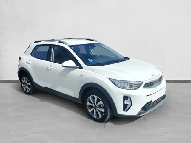 Kia Stonic 1.0 T-GDi MHEV Concept 100