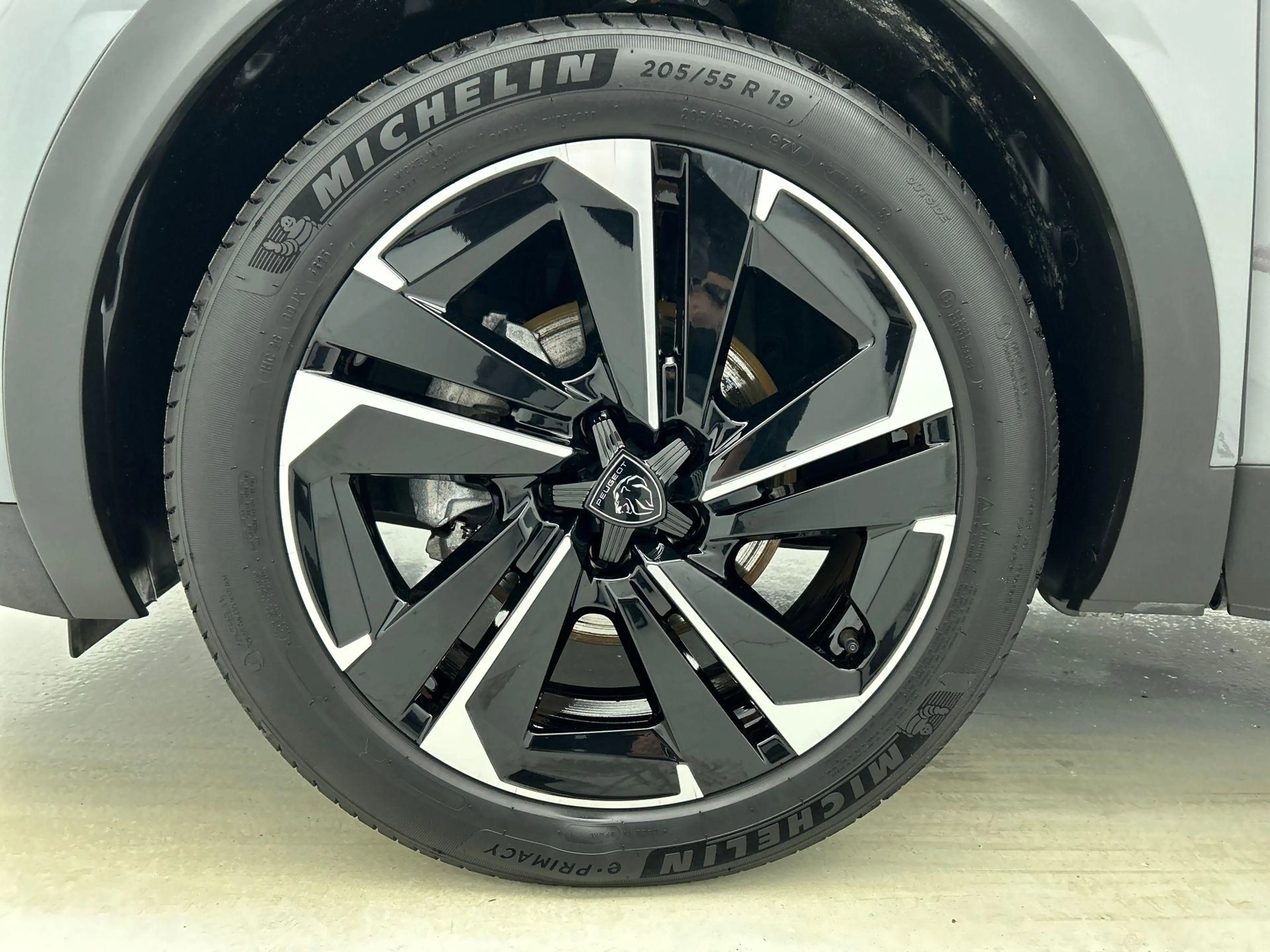 Peugeot 408 1.2 PureTech Allure Pack 130pk Automaat Comfort Pa — photo 2