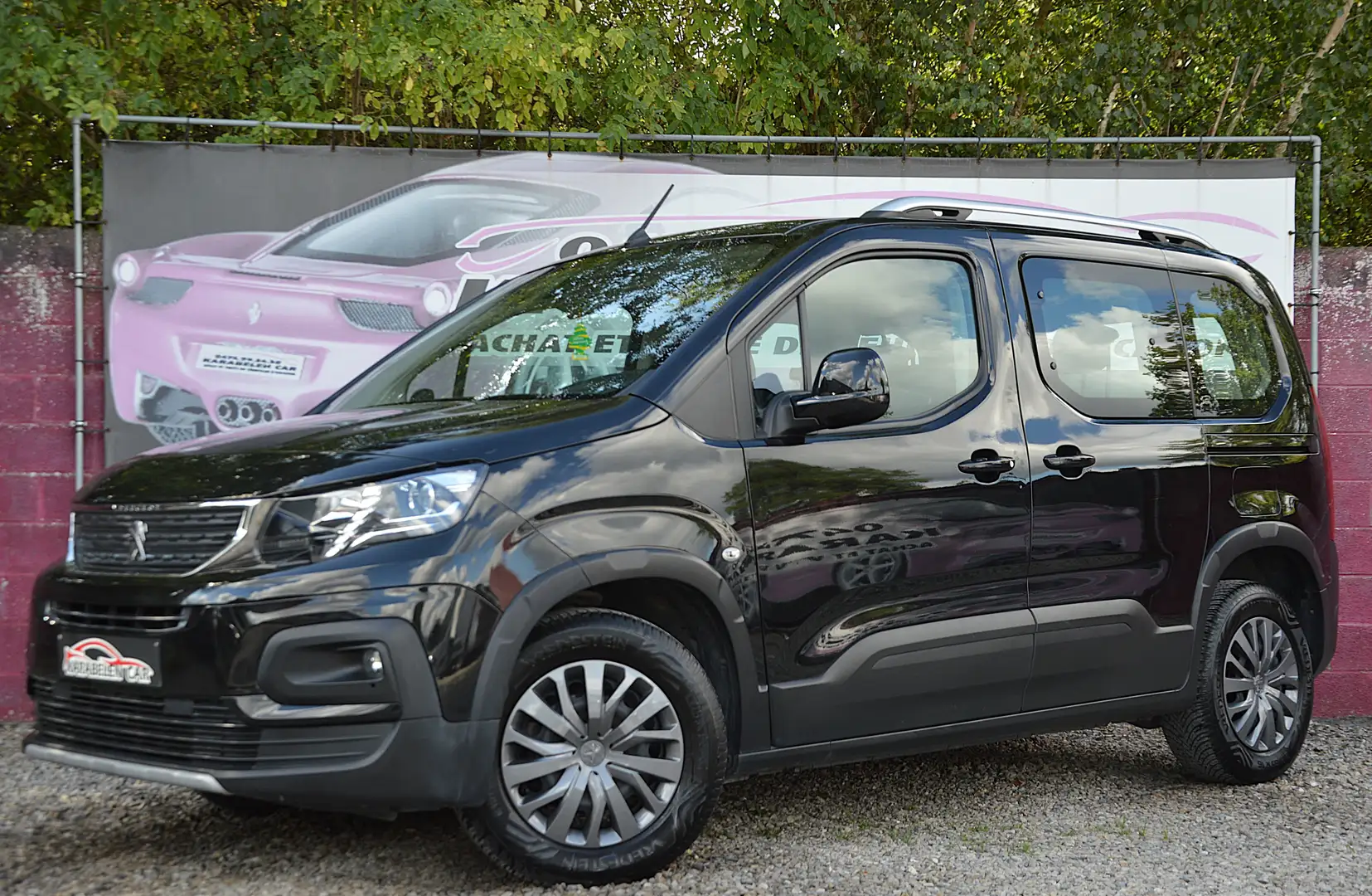 Peugeot Rifter 1.5BlueHDi Active NAV SENS AR CLIM CRUIS 86.807KM Schwarz - 1