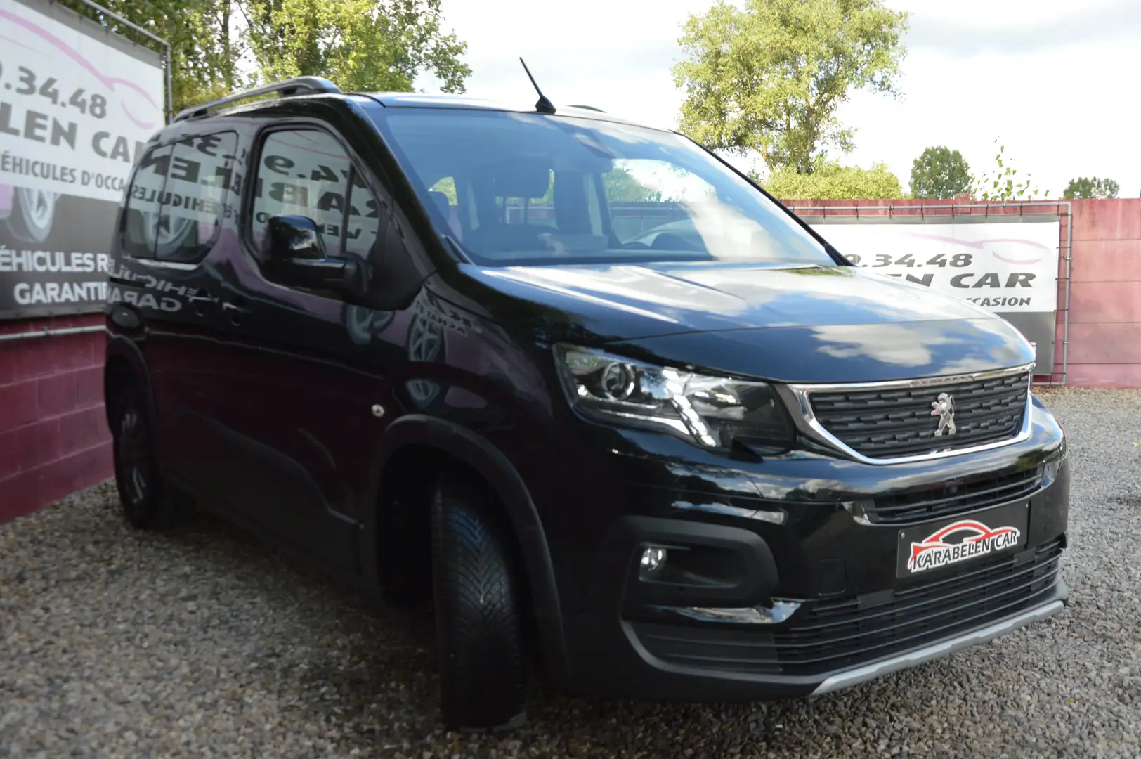 Peugeot Rifter 1.5BlueHDi Active NAV SENS AR CLIM CRUIS 86.807KM Schwarz - 2