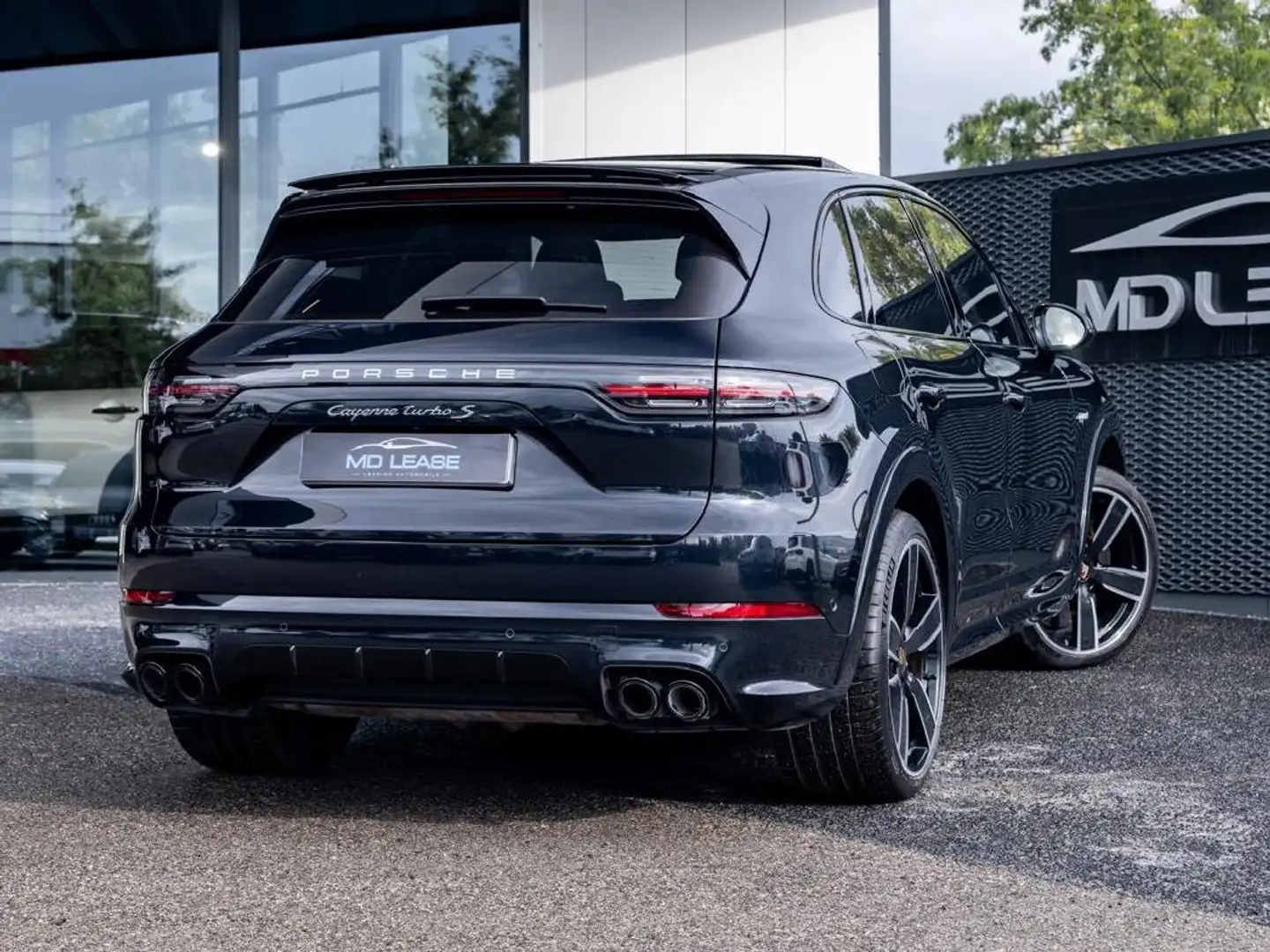 Porsche Cayenne 4.0 V8 680 ch Tiptronic BVA Turbo S E-Hybrid Bleu - 2