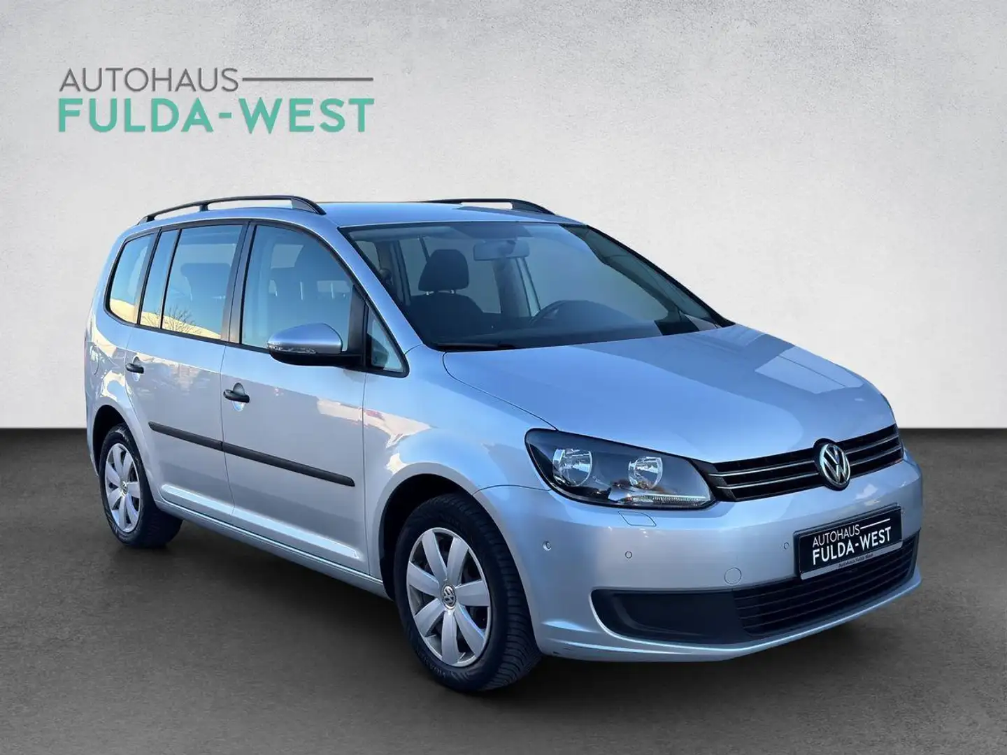 Volkswagen Touran 1.6TDI 7Sitze Klima Navi SHZ AHK Einparkh Silber - 2