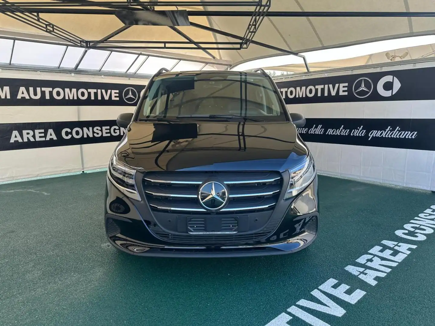 Mercedes-Benz Vito 2.0 116 CDI PL Tourer Select Extra-Long Nero - 2