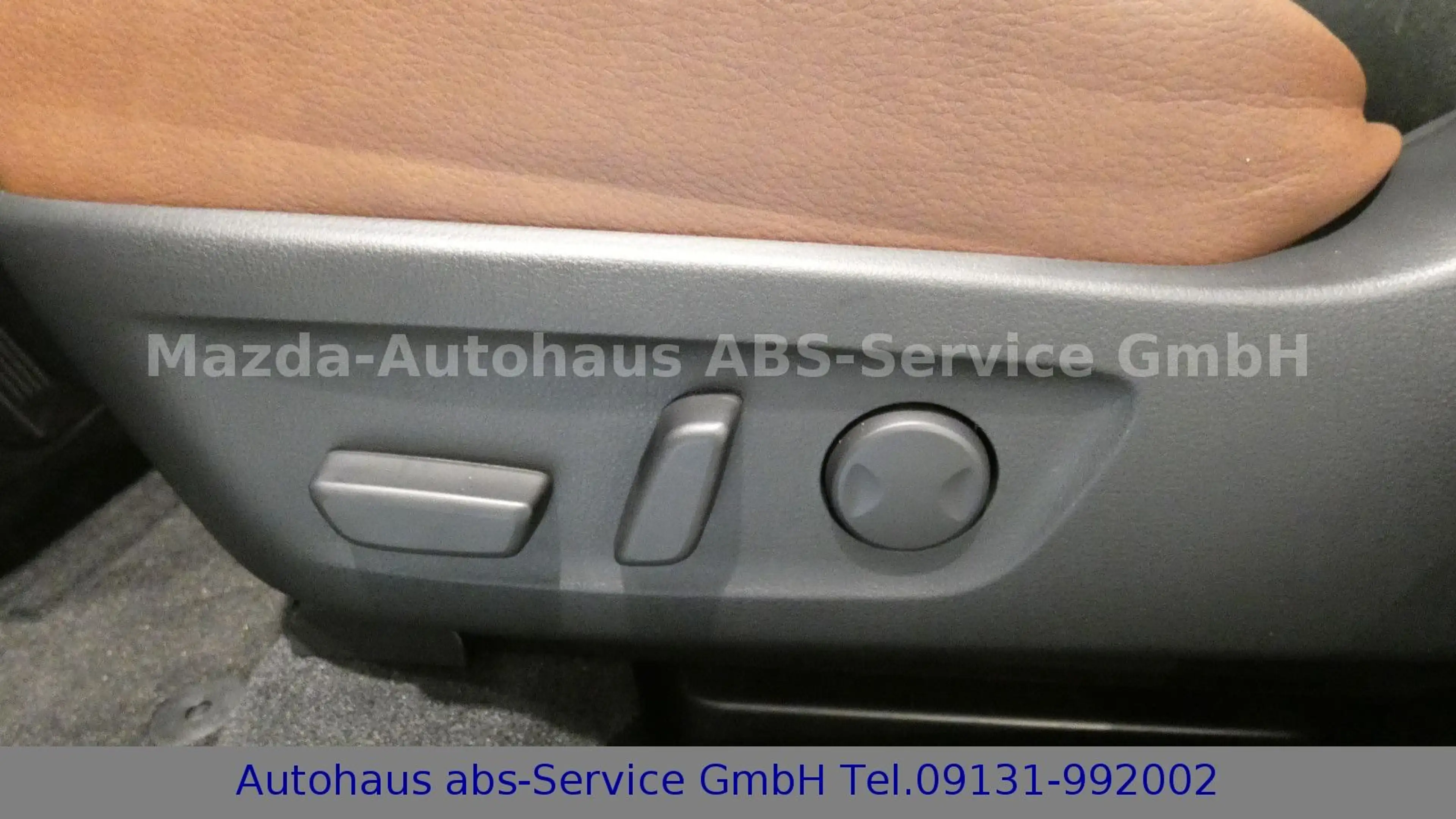 Mazda MX-30 e-Skyactiv Ad'vantage *Industrial Vintage* — photo 11