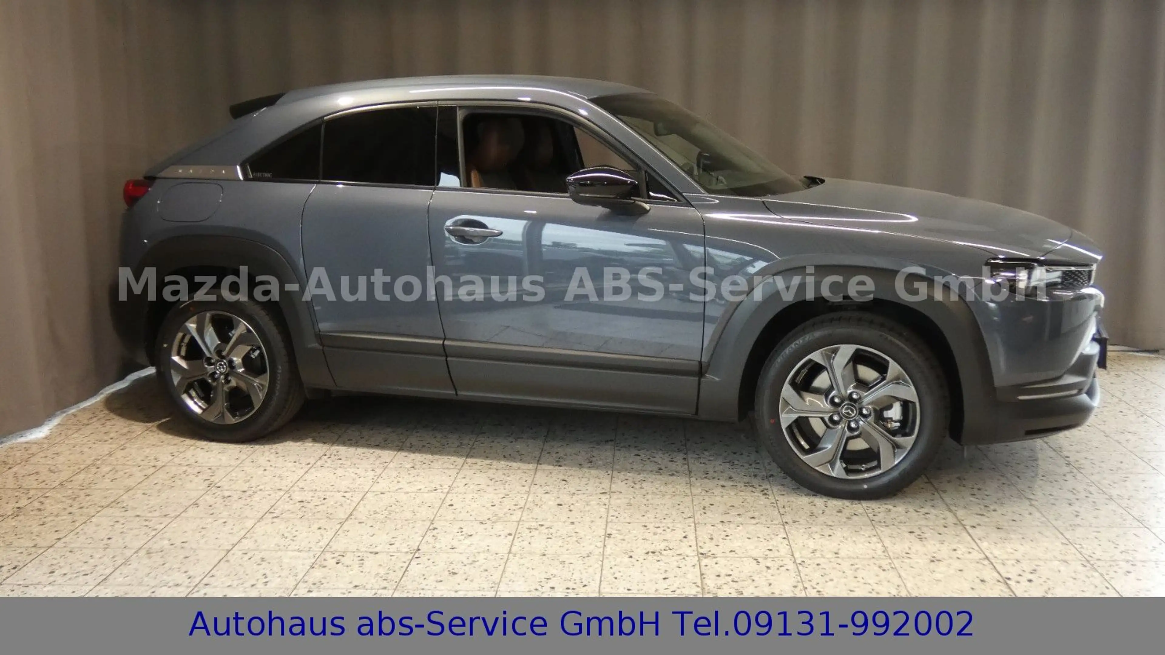 Mazda MX-30 e-Skyactiv Ad'vantage *Industrial Vintage* — photo 4