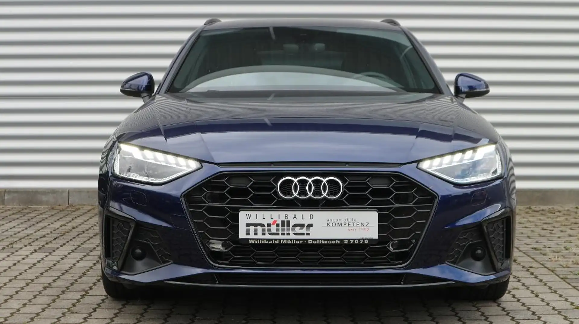 Audi A4 Avant S line Blue - 2