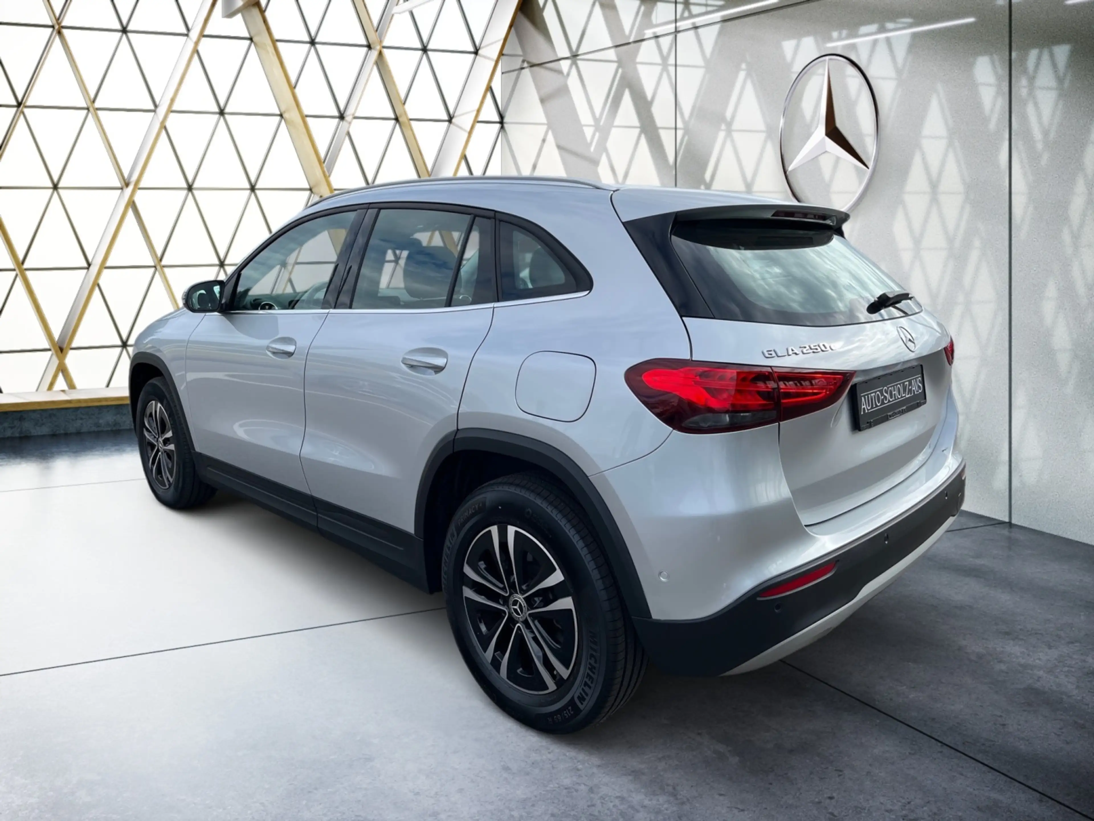 Mercedes-Benz GLA 250 e Style Easy-Pack*Kamera*AR-Navi*SitzHz** — photo 13
