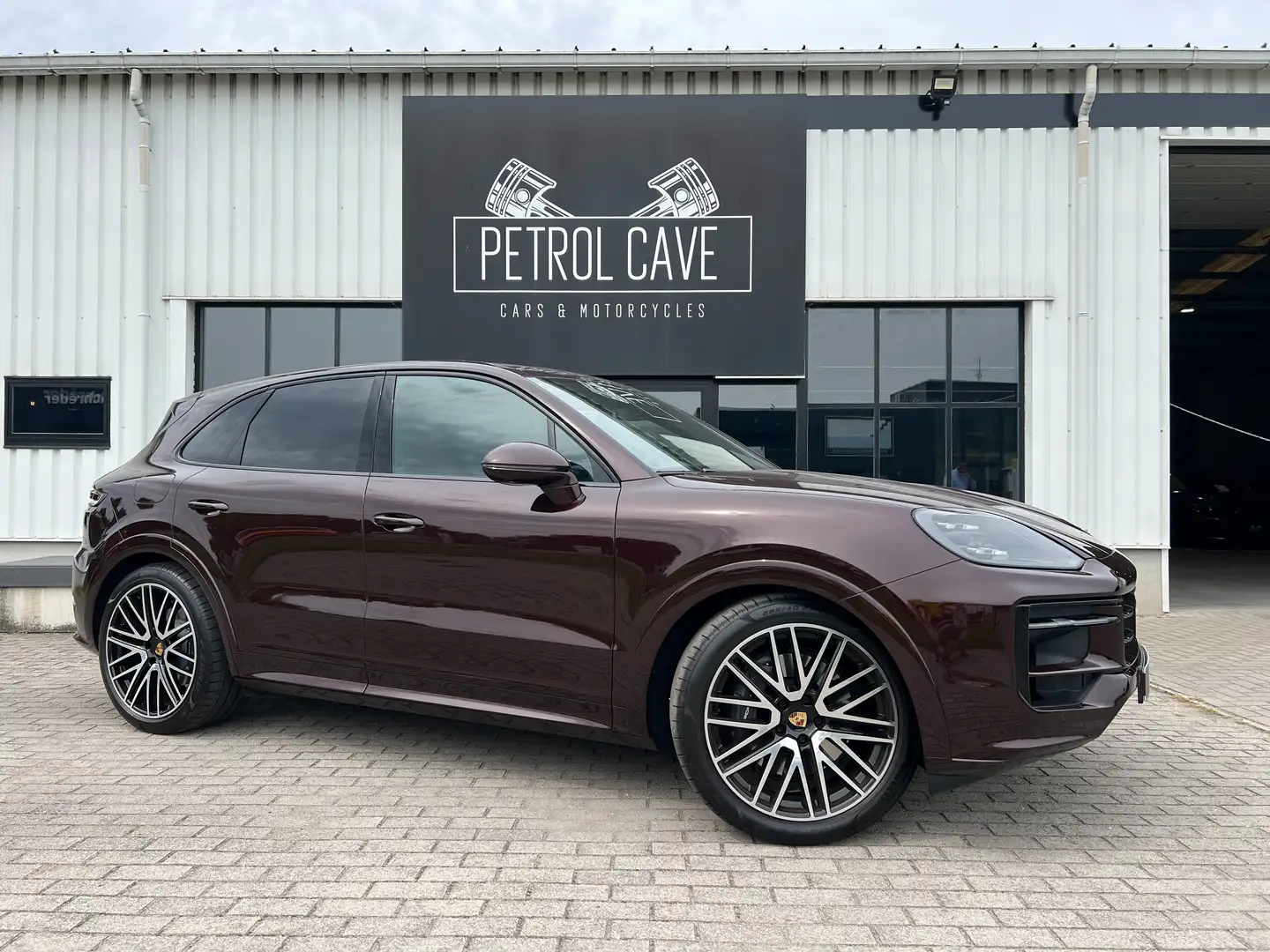 Porsche Cayenne Cayenne E-Hybrid Tiptronic S - PTS - BOSE - PANO Rojo - 1
