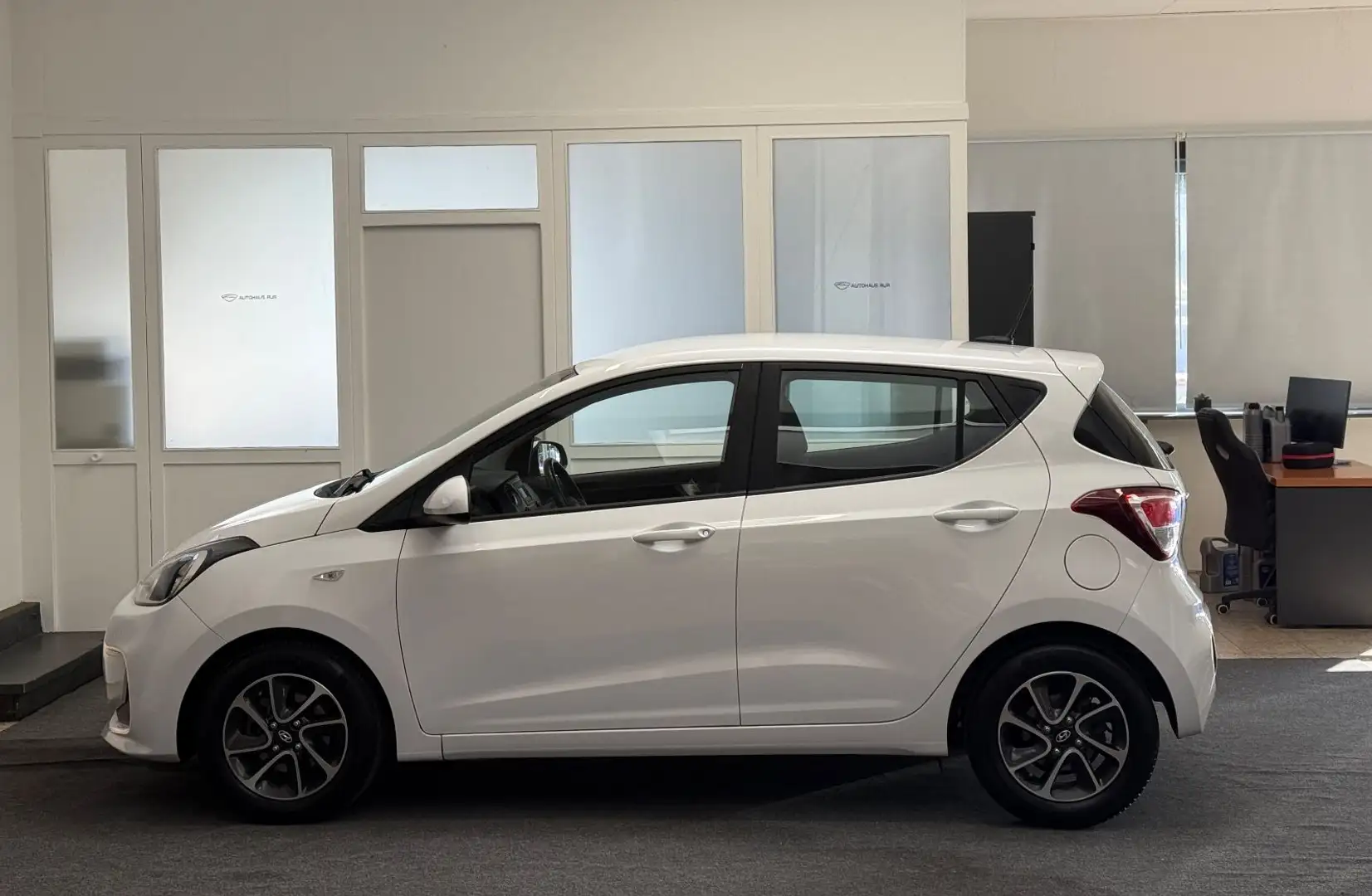Hyundai i10 YES!/WINTERPAKET/UNFALLFREI Weiß - 2