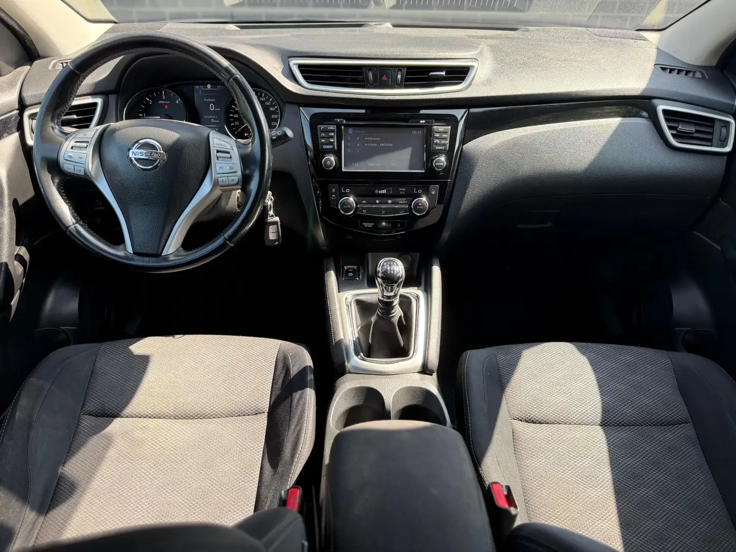 Nissan Qashqai 1.5 dCi Connect Edition |Navi|Camera|CruiseCtrl|Tr Grijs - 2