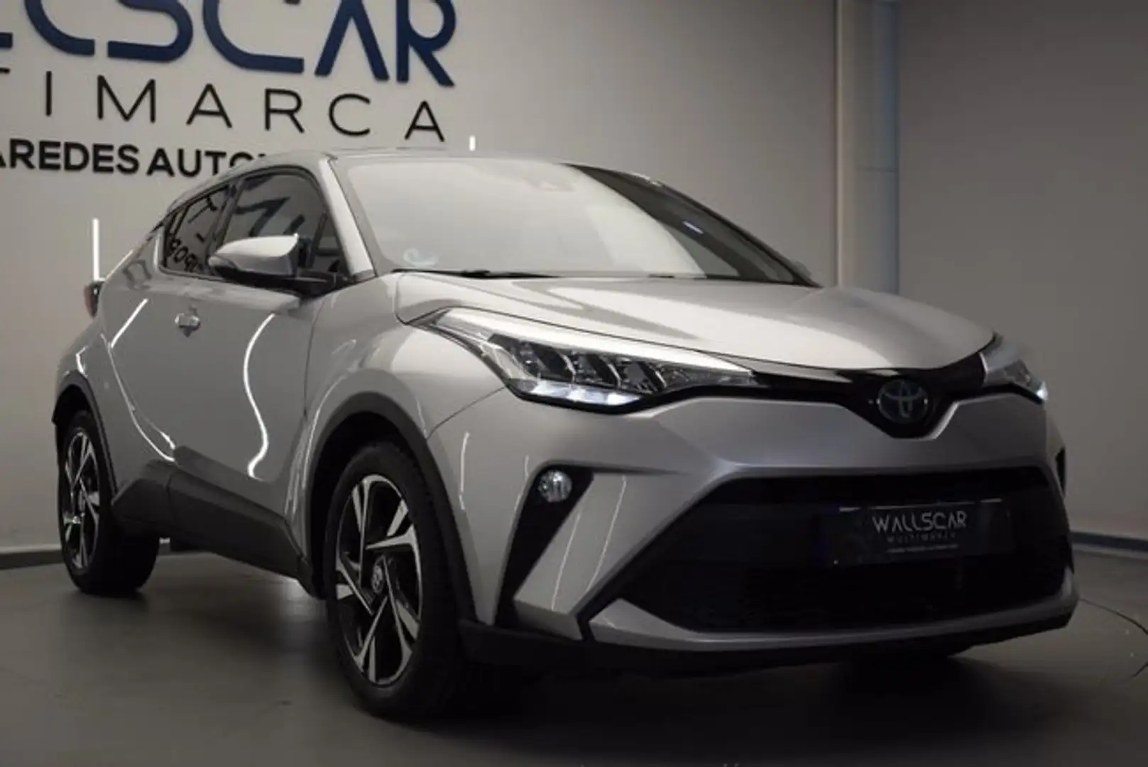Toyota C-HR 140H Advance Plateado - 1