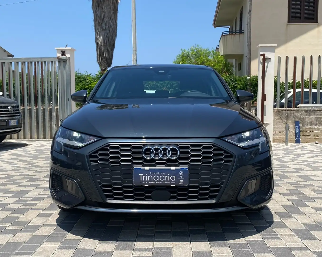 Audi A3 Sportback Business  2.0 TDI 116CV s-tronic 30 Gris - 2