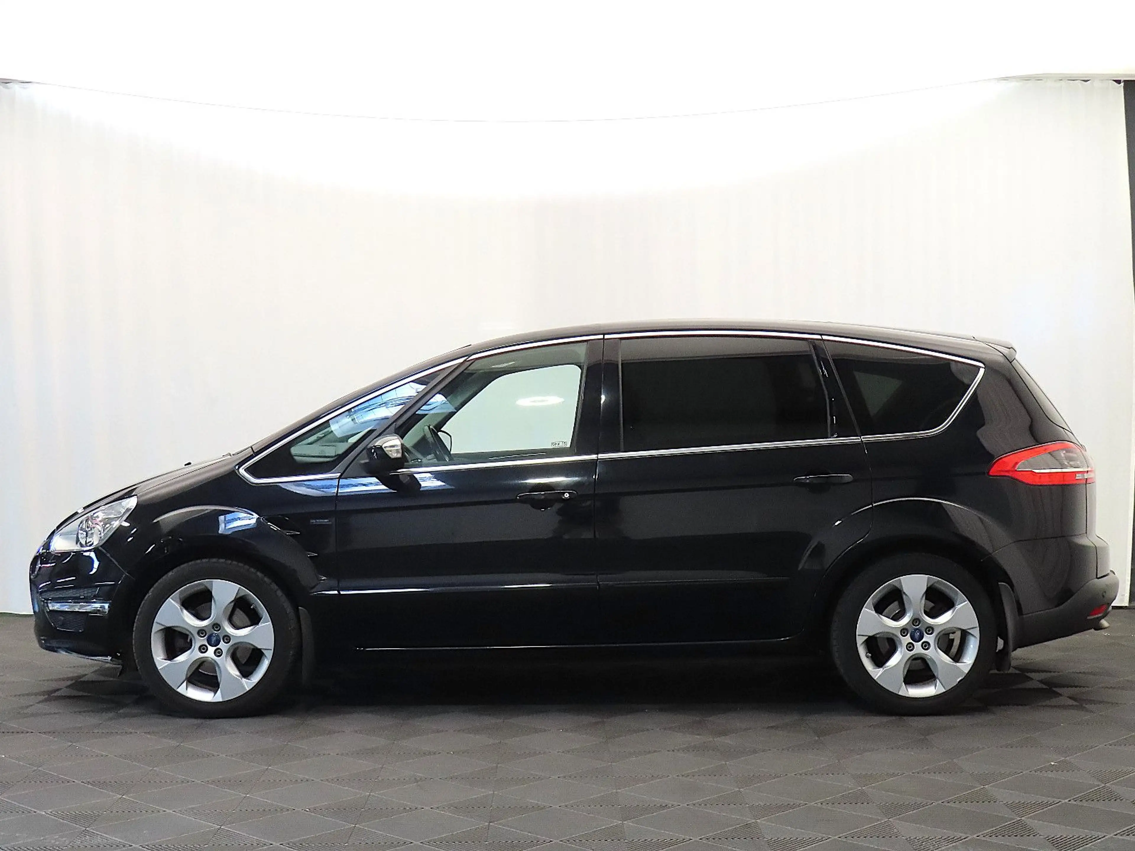 Ford S-Max Titanium 7-Sitzer / Standhzng. / Panorama — photo 2