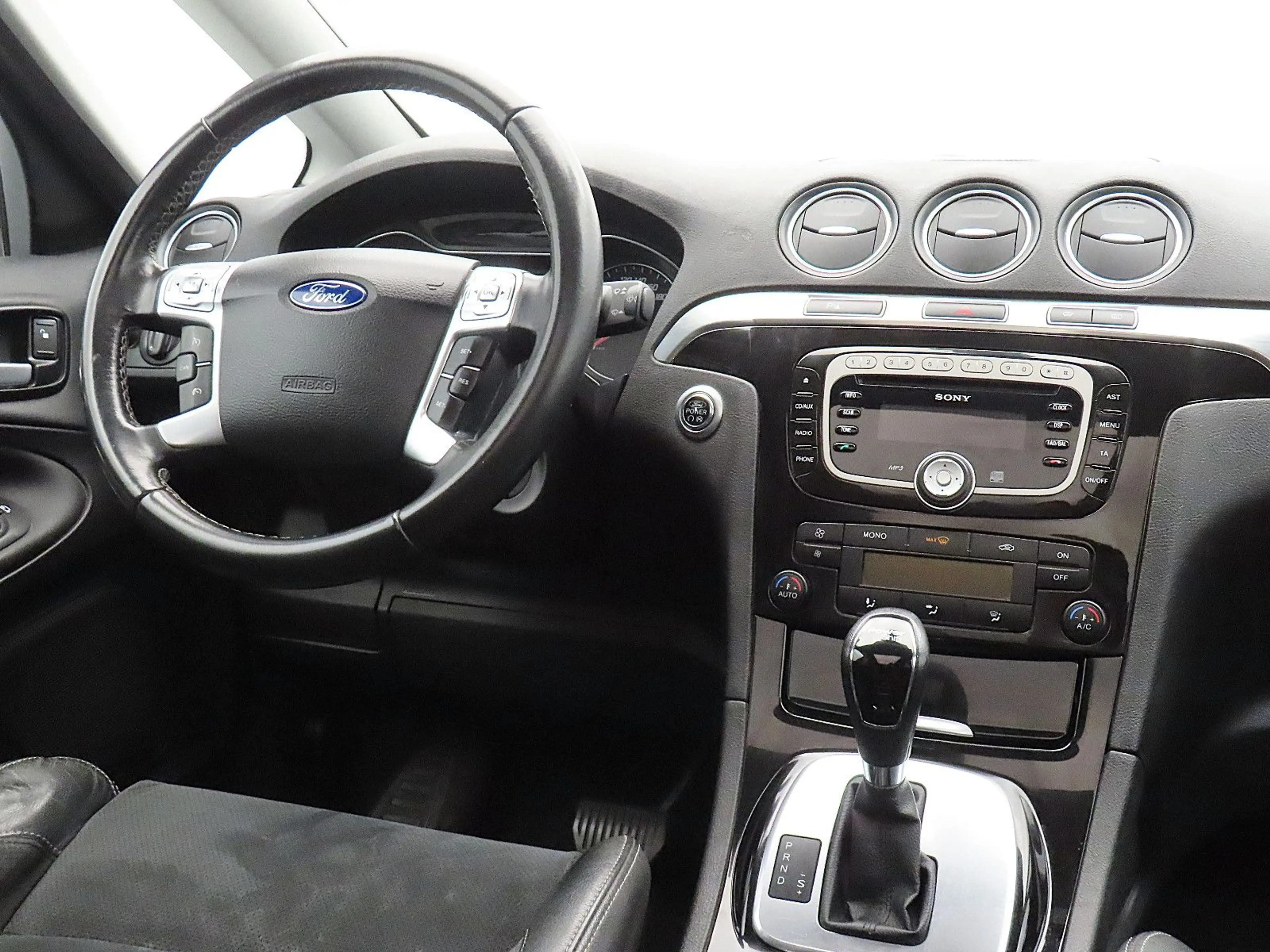 Ford S-Max Titanium 7-Sitzer / Standhzng. / Panorama — photo 11