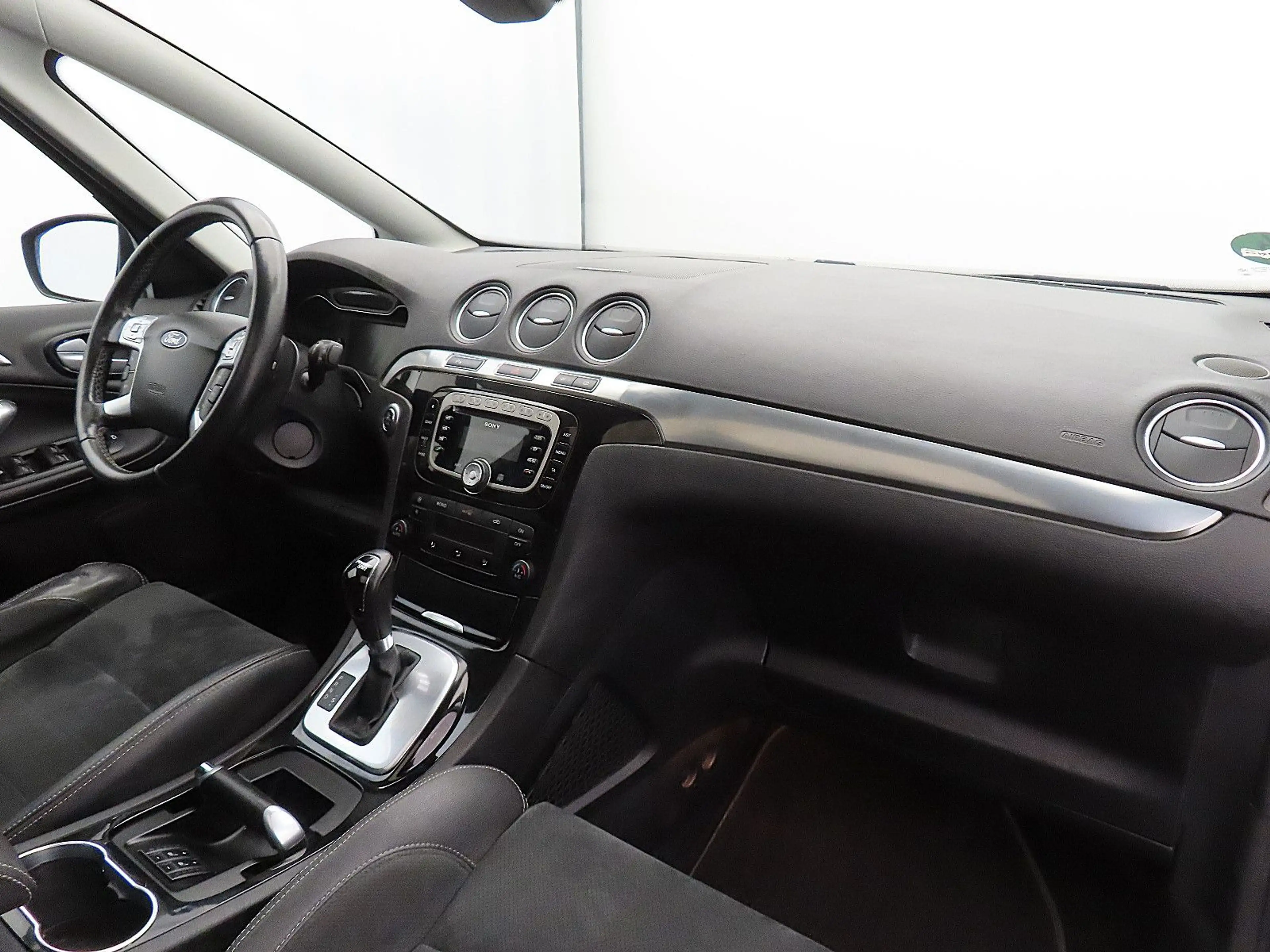 Ford S-Max Titanium 7-Sitzer / Standhzng. / Panorama — photo 13