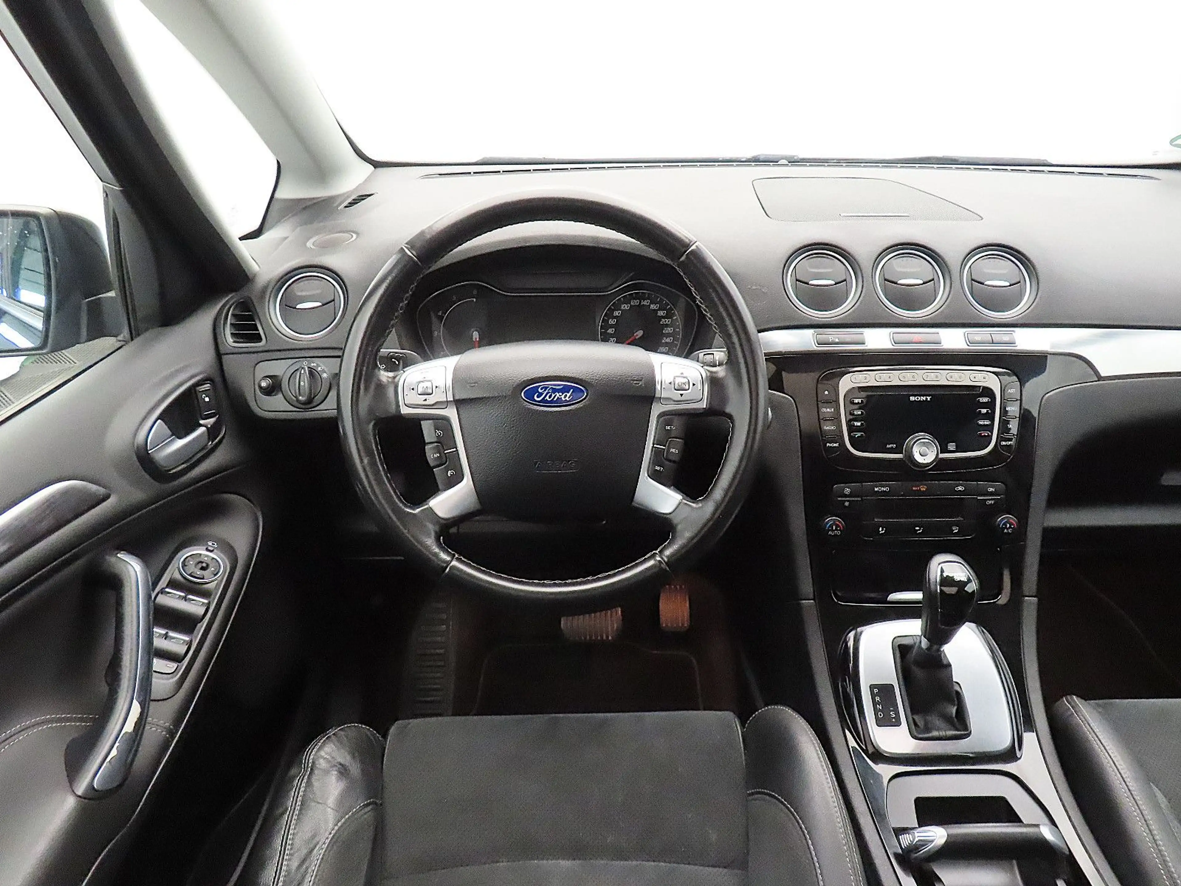 Ford S-Max Titanium 7-Sitzer / Standhzng. / Panorama — photo 10