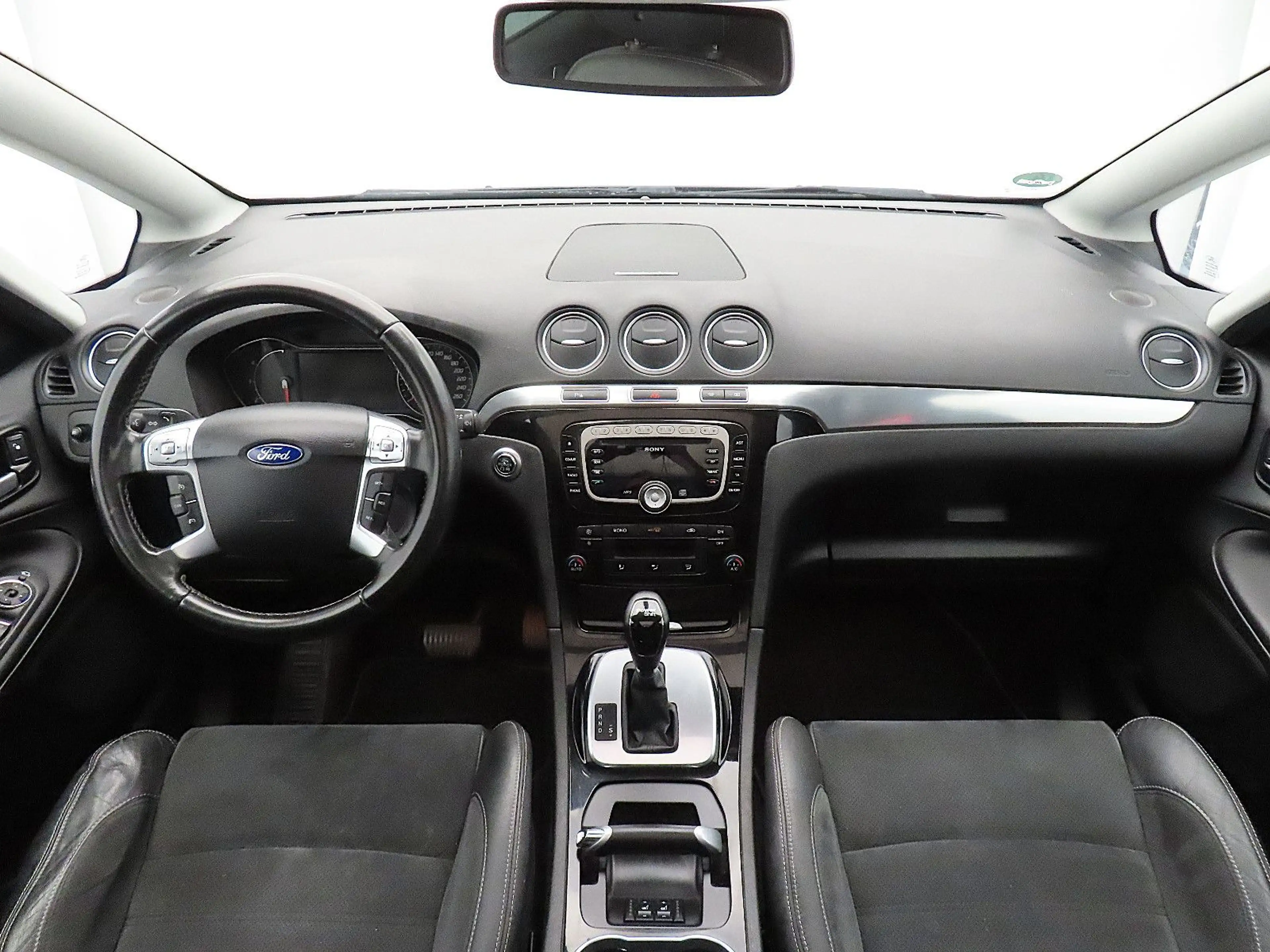 Ford S-Max Titanium 7-Sitzer / Standhzng. / Panorama — photo 9