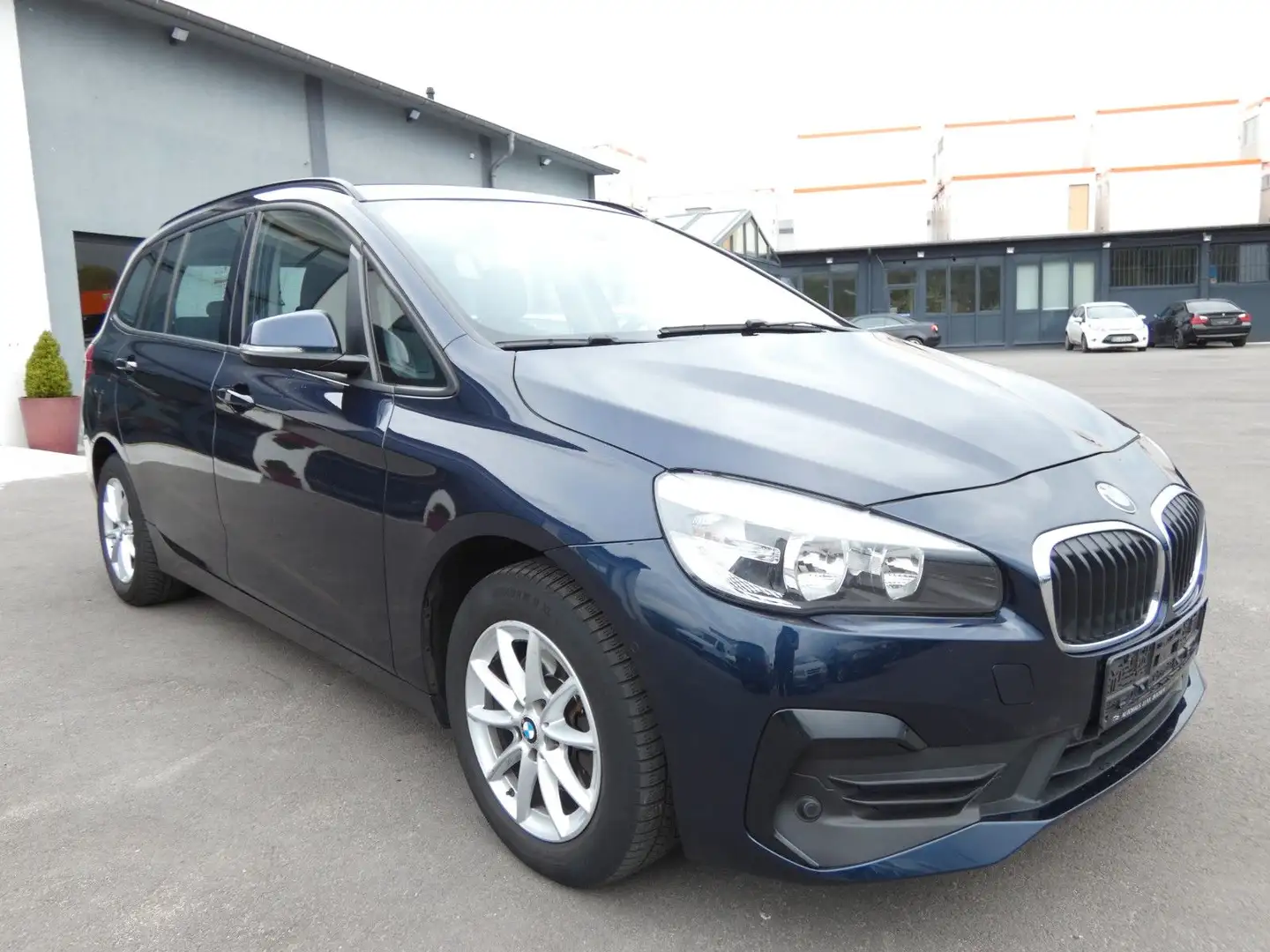 BMW 216 2 Gran Tourer 216 d*Aut*Navi*Pdc*Ahk* Blau - 2