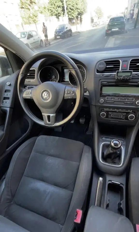 Volkswagen Golf Standard Model — photo 7