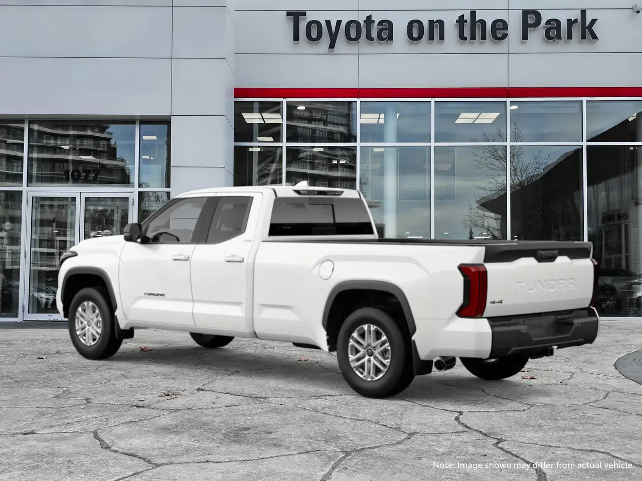 Toyota Tundra снимка Toyota Tundra
