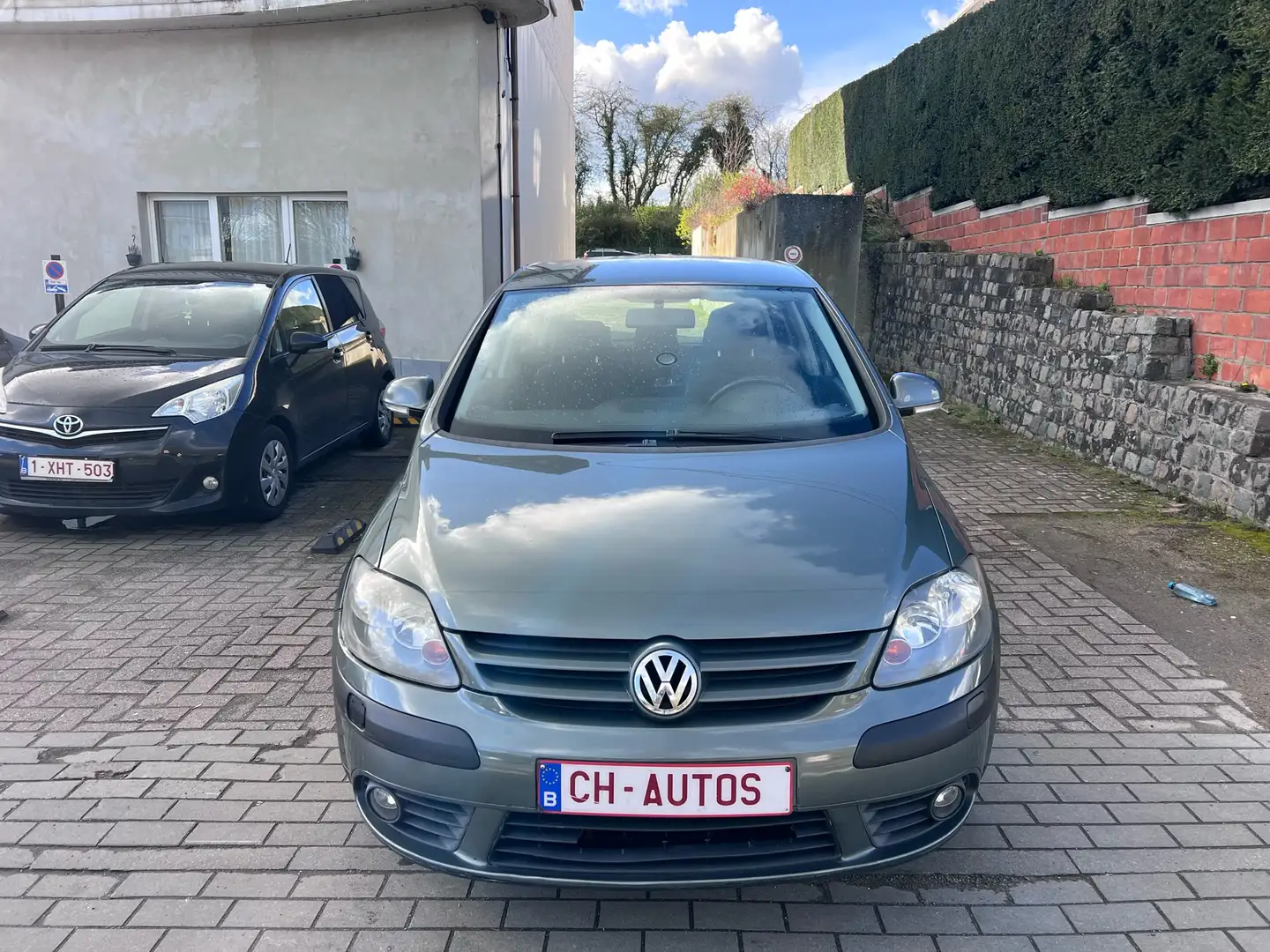 Volkswagen Golf Plus 1.6i-BOITE AUTO-CLIM-PRETE A IMMATRICULER-GARANTIE Grijs - 2