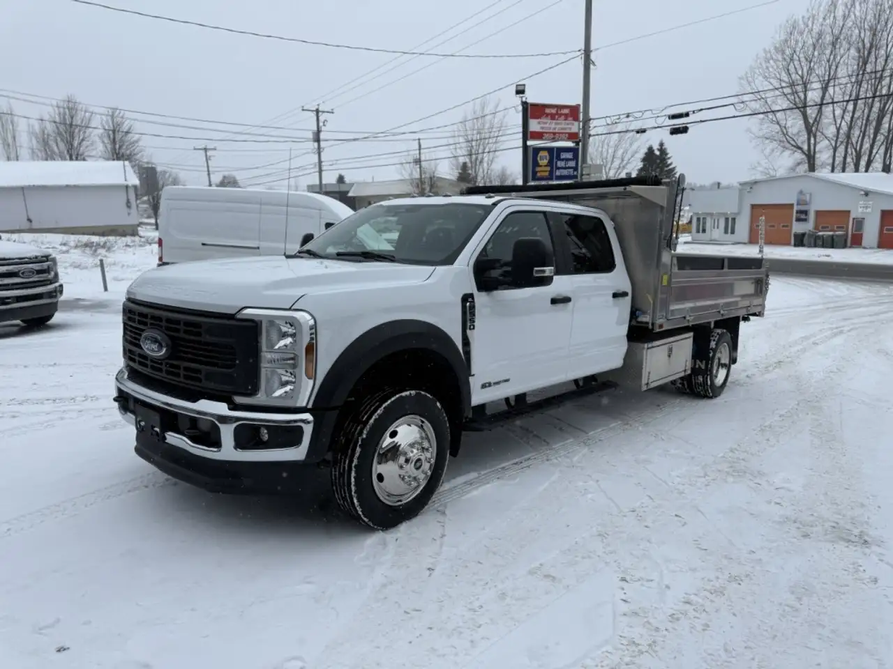 Ford F-550 Super Duty снимка Ford F-550 Super Duty