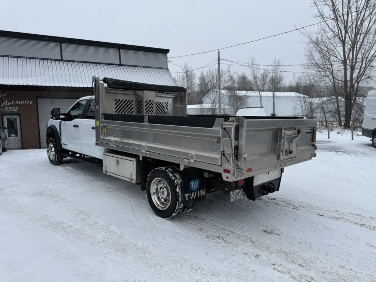 Ford F-550 Super Duty снимка Ford F-550 Super Duty