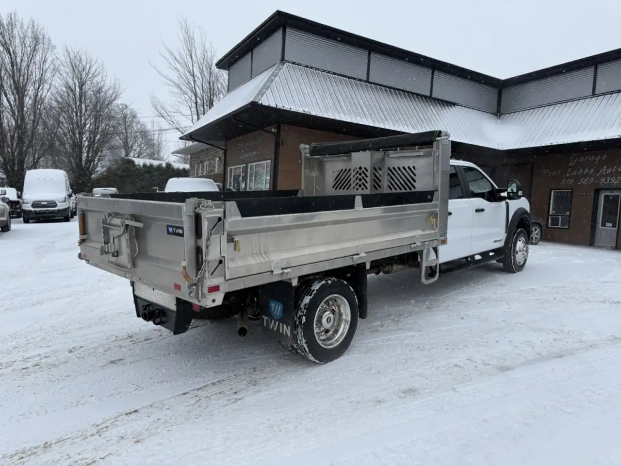 Ford F-550 Super Duty снимка Ford F-550 Super Duty