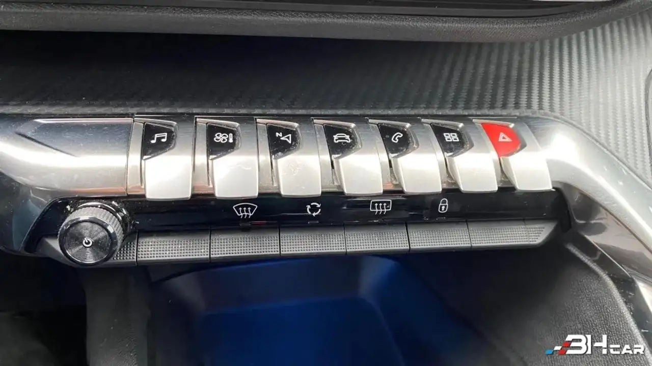 Peugeot 3008 3008 — photo 24