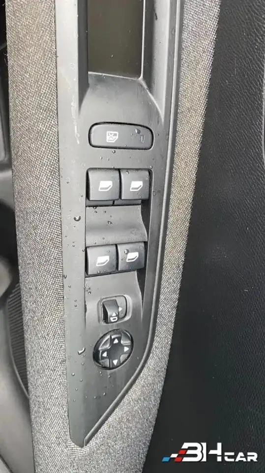 Peugeot 3008 3008 — photo 31