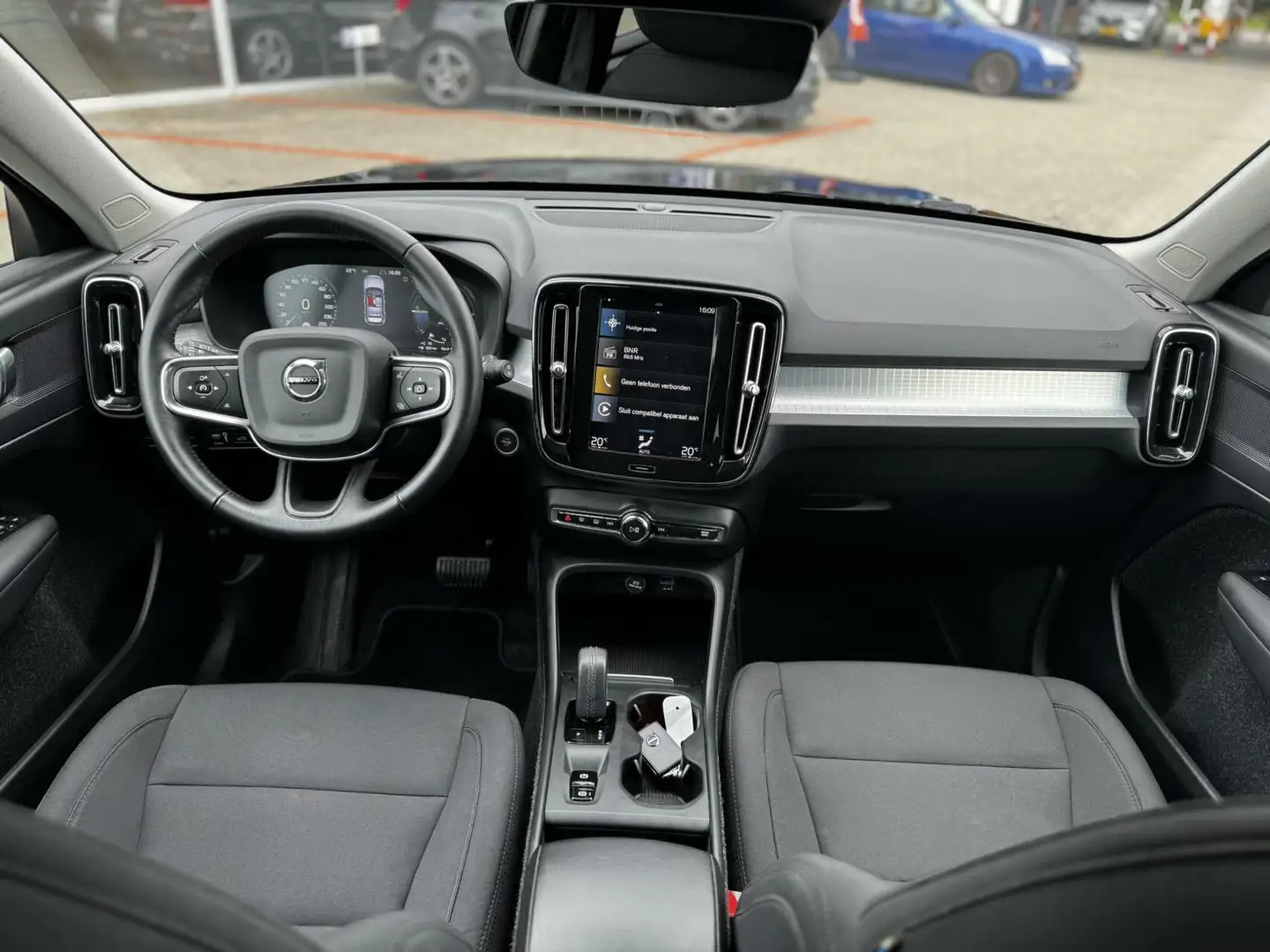 Volvo XC40 1.5 T4 Recharge R-Design Expression|211PK|LED|19' Noir - 2