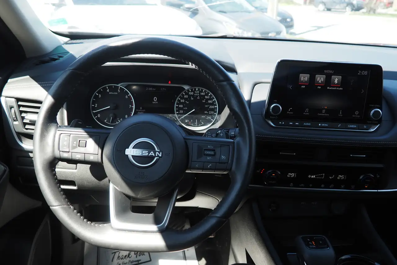 Nissan Rogue снимка Nissan Rogue