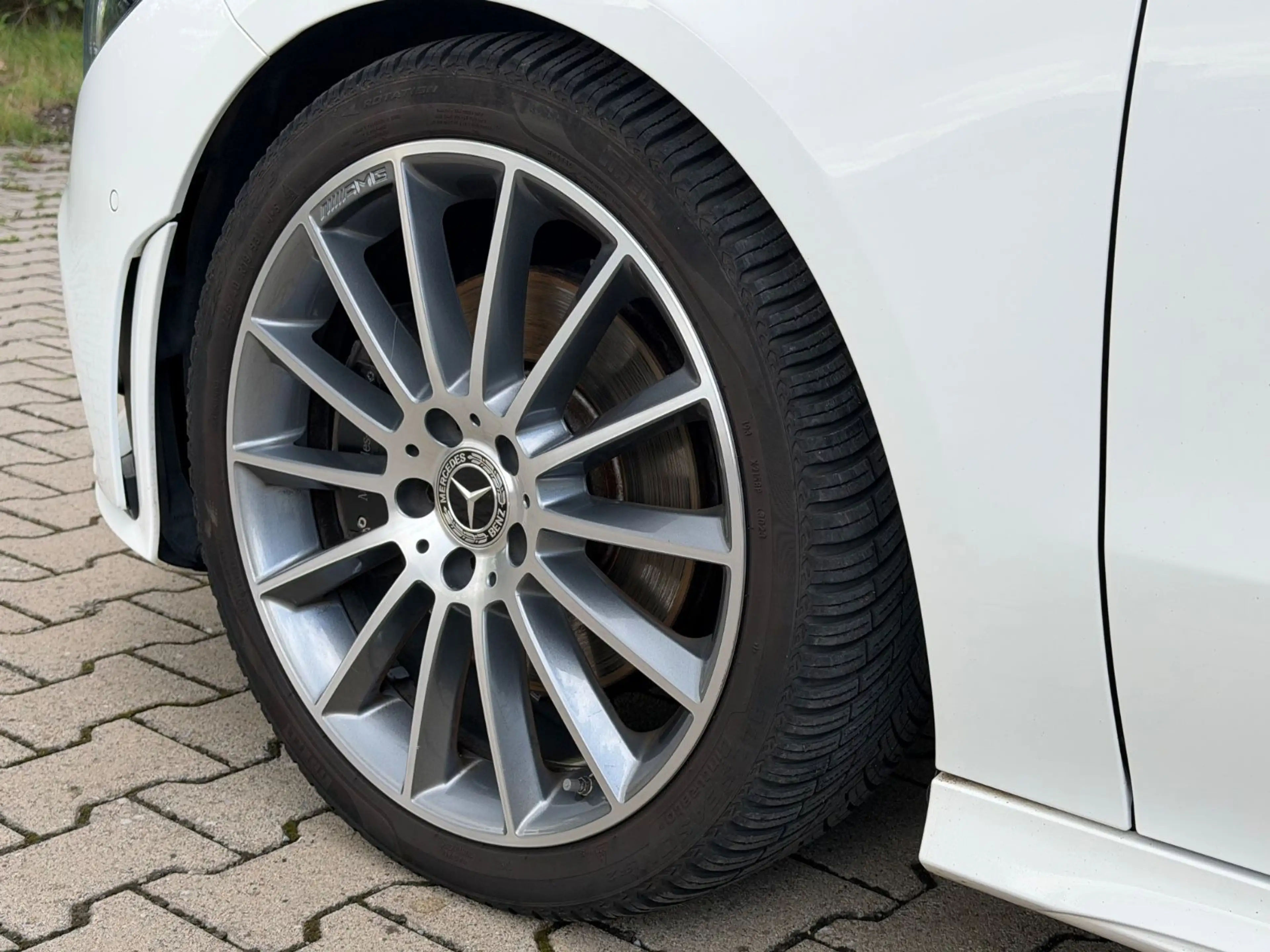 Mercedes-Benz CLA 220 AMG Pano Wide Kam Ambiente 19" LED SHZ — photo 9