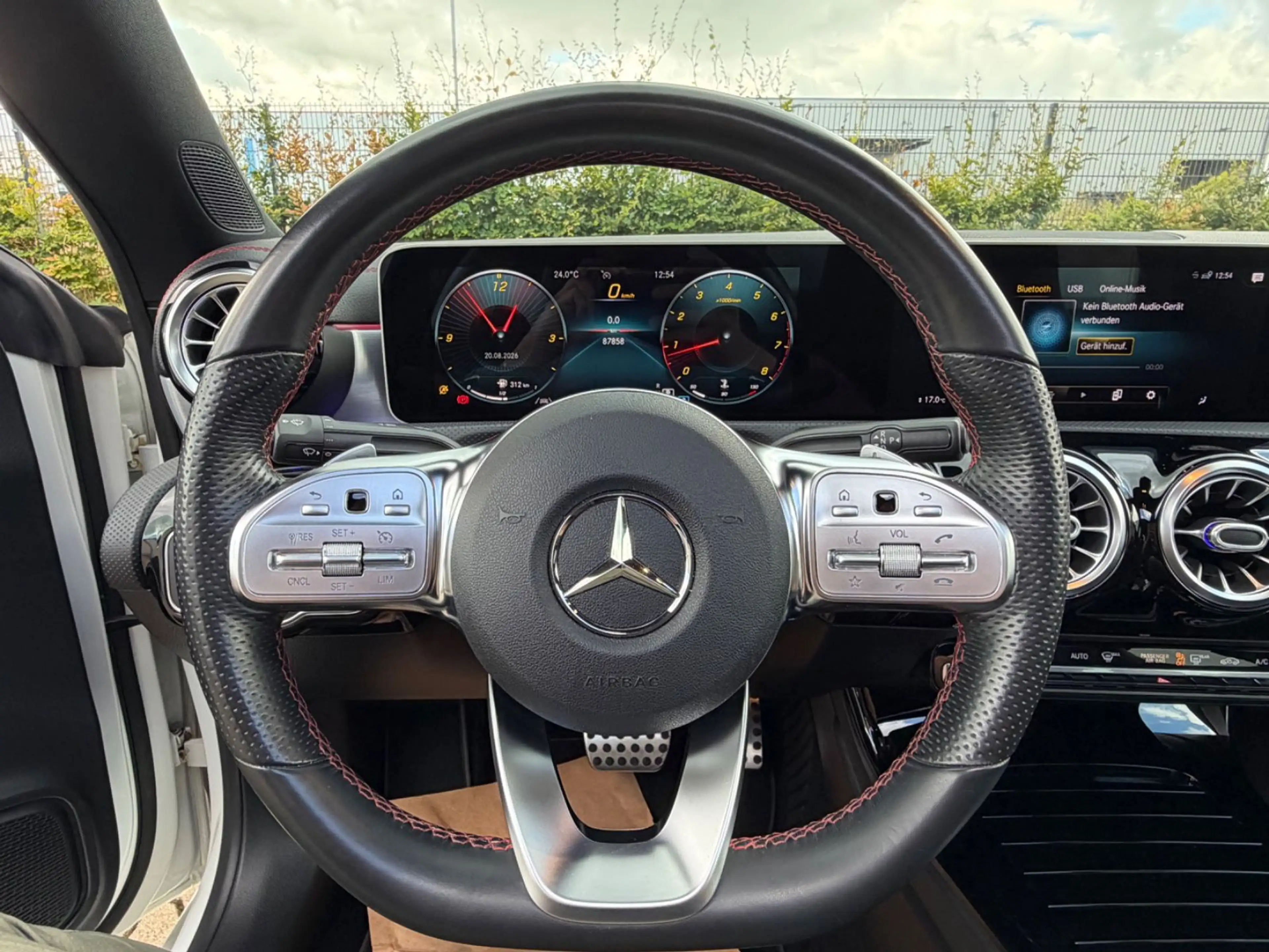 Mercedes-Benz CLA 220 AMG Pano Wide Kam Ambiente 19" LED SHZ — photo 15
