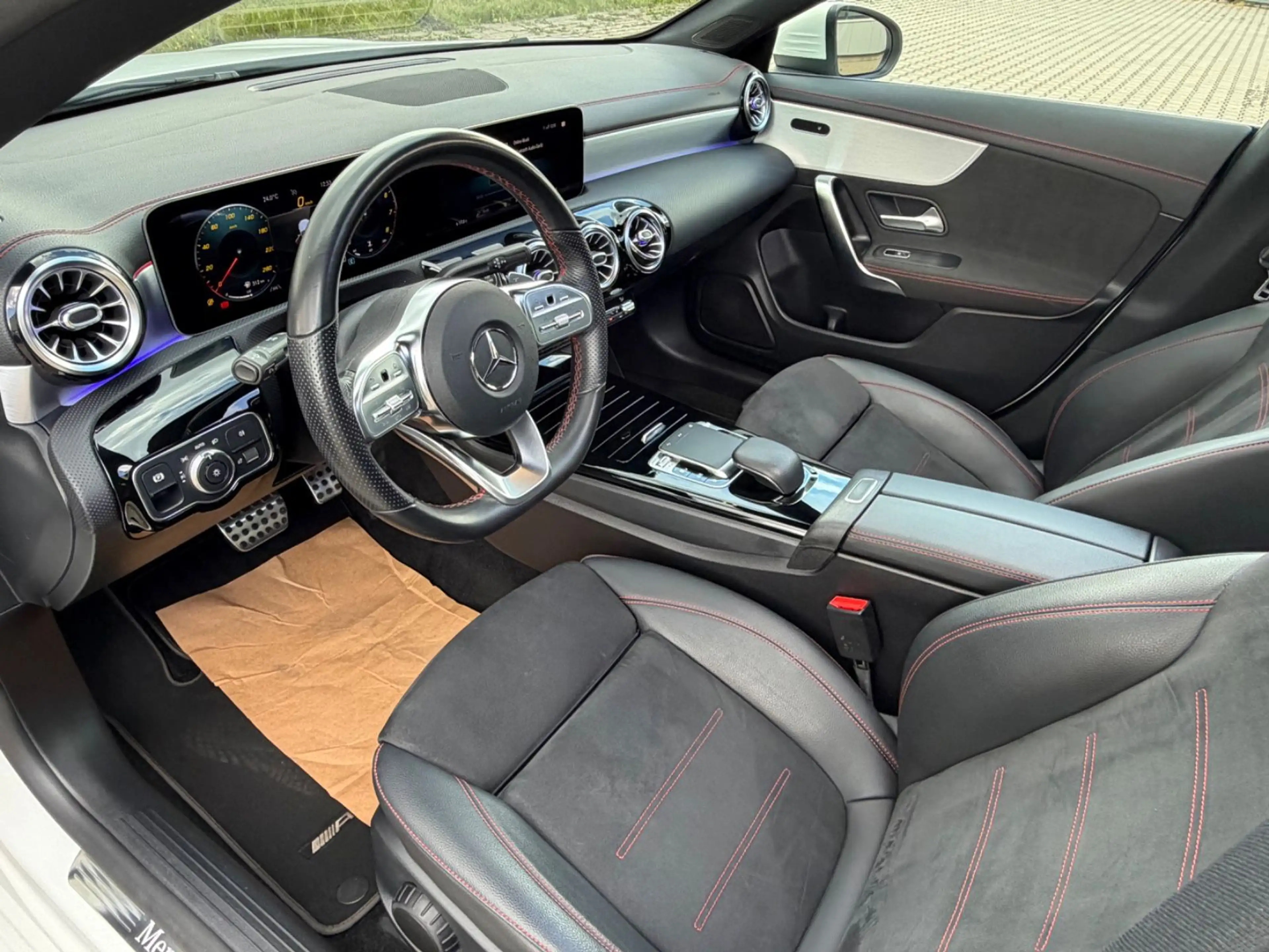 Mercedes-Benz CLA 220 AMG Pano Wide Kam Ambiente 19" LED SHZ — photo 11