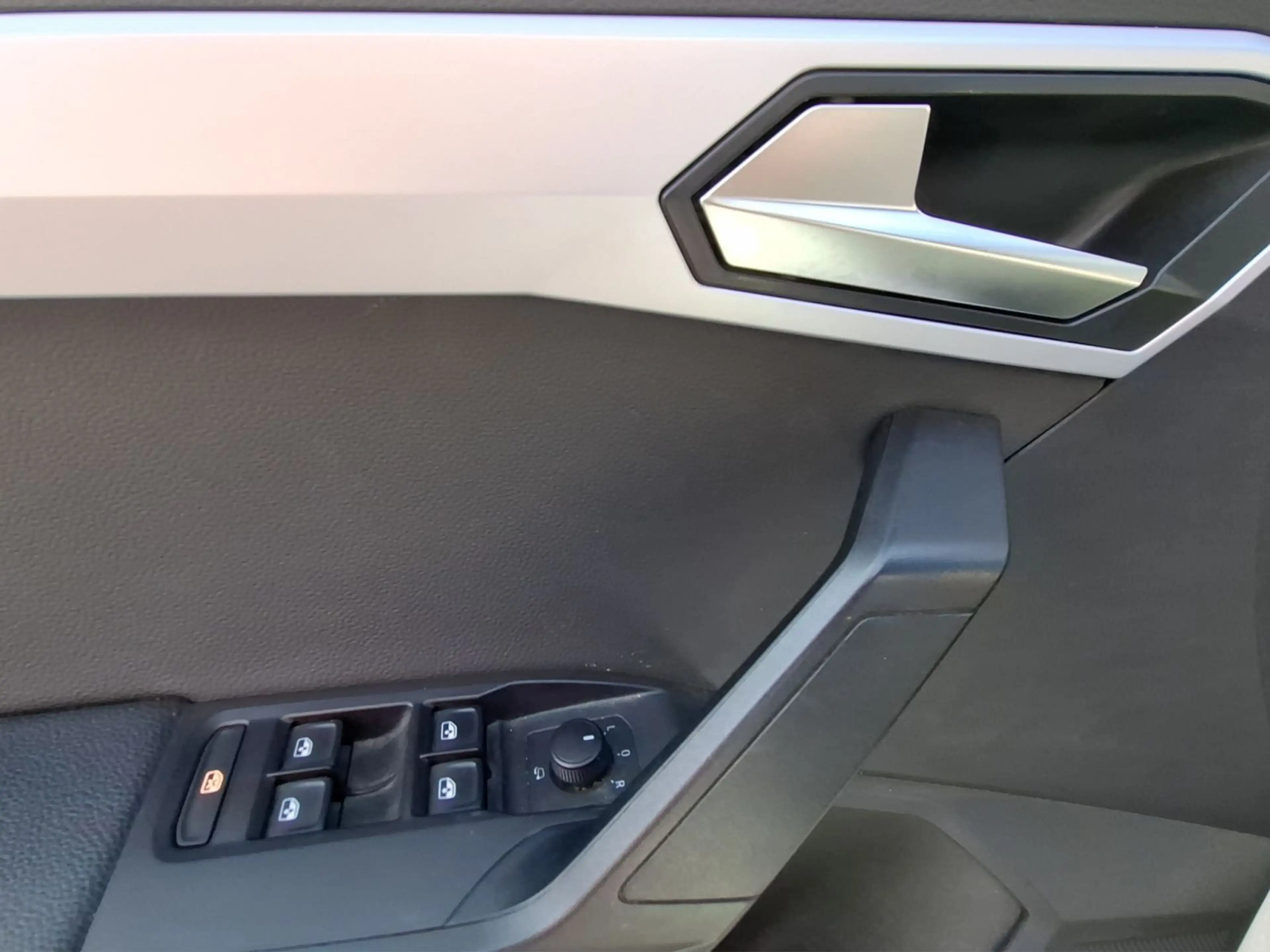 SEAT Arona FR — photo 12